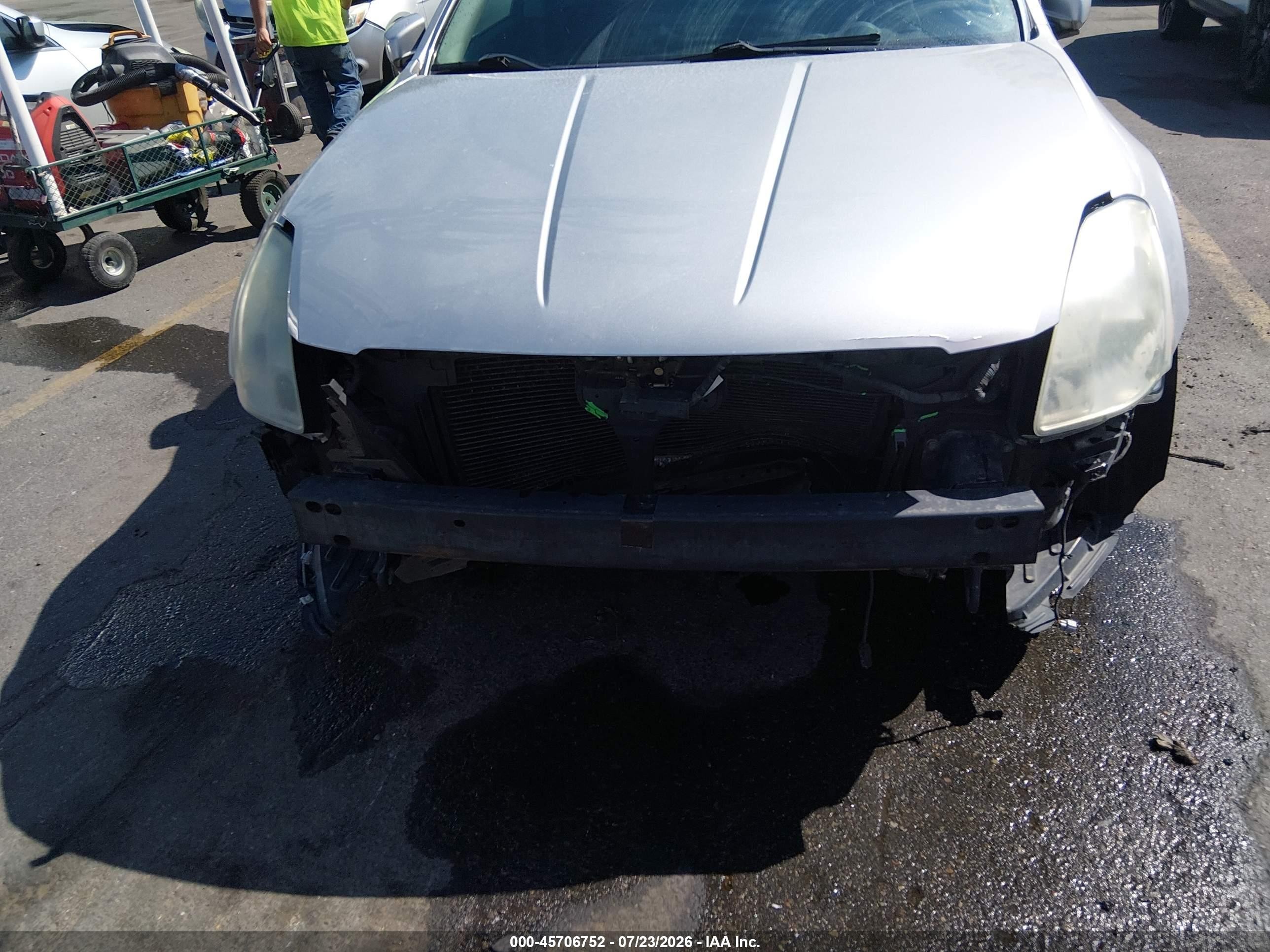 2004 Nissan Maxima 3.5 Se Silver vin: 1N4BA41E74C890465