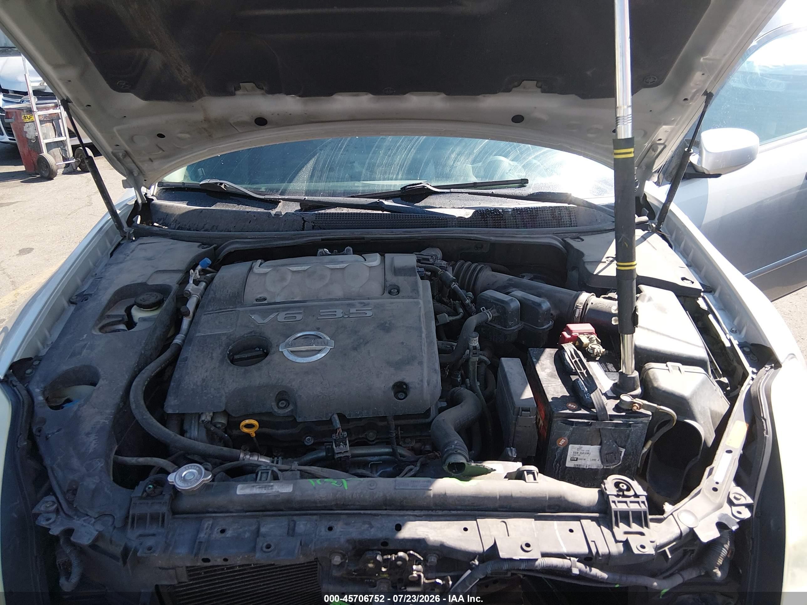 2004 Nissan Maxima 3.5 Se Silver vin: 1N4BA41E74C890465
