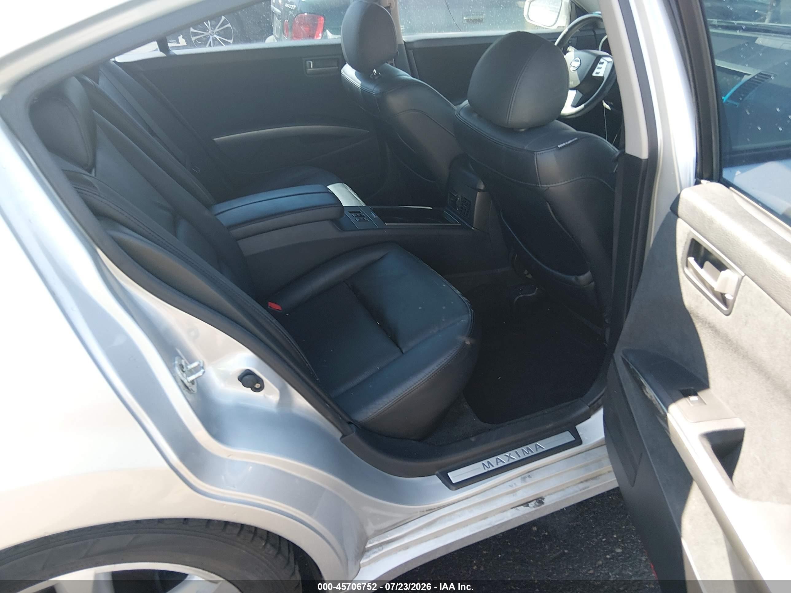 2004 Nissan Maxima 3.5 Se Silver vin: 1N4BA41E74C890465