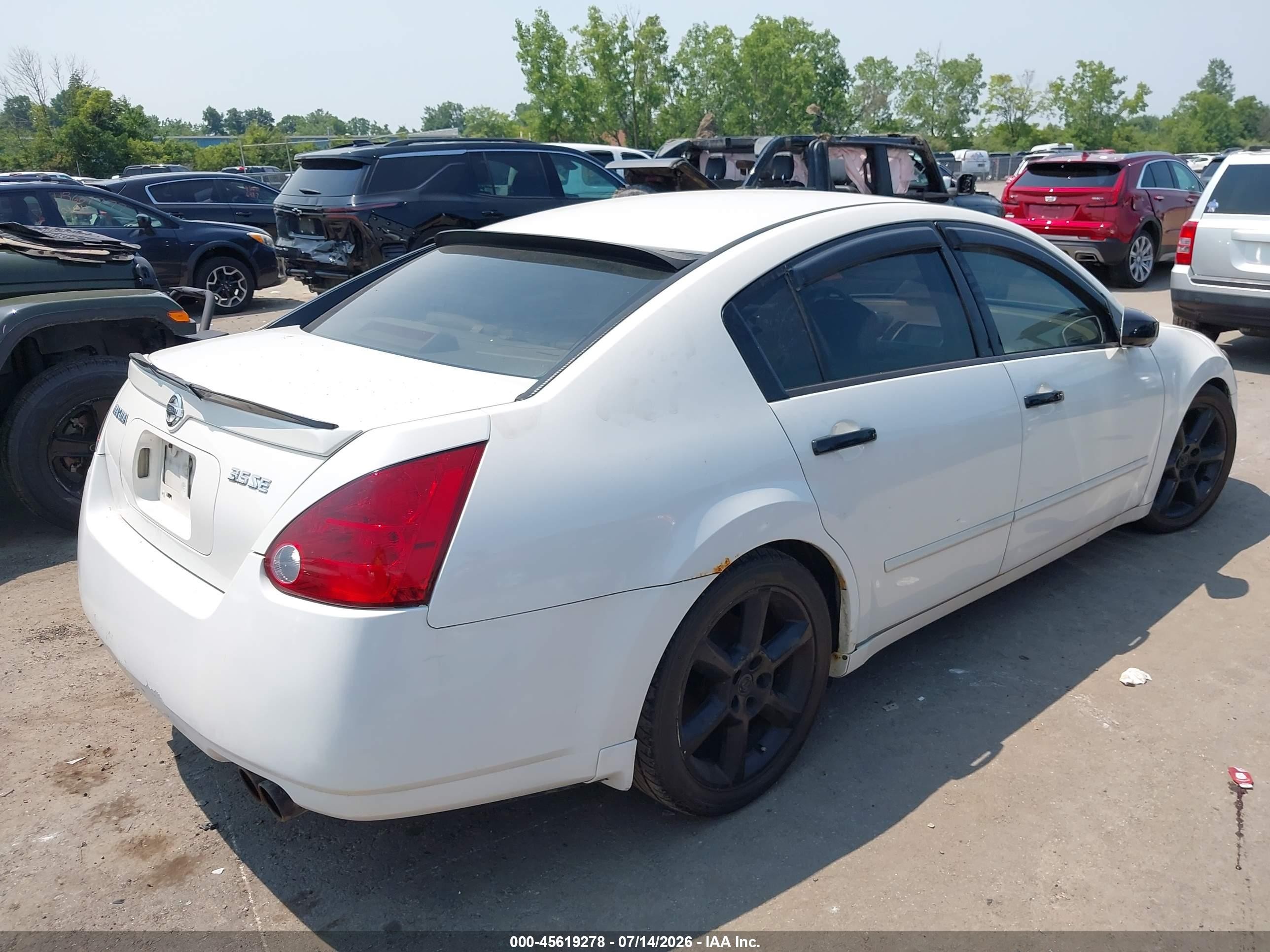 2004 Nissan Maxima 3.5 Se White vin: 1N4BA41E84C846345