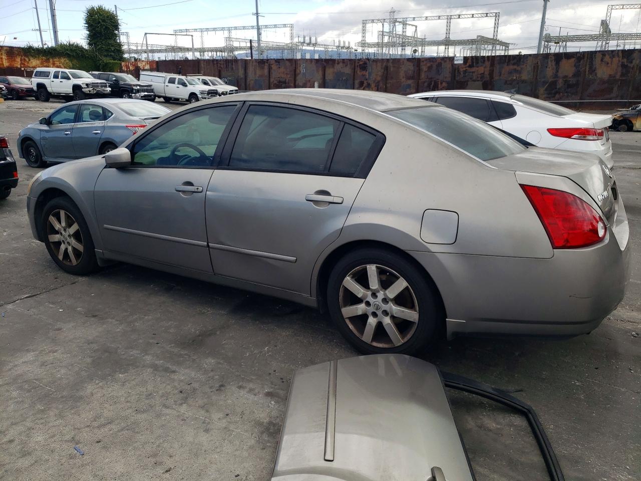 2005 Nissan Maxima 3.5 Se Gold vin: 1N4BA41EX5C850155