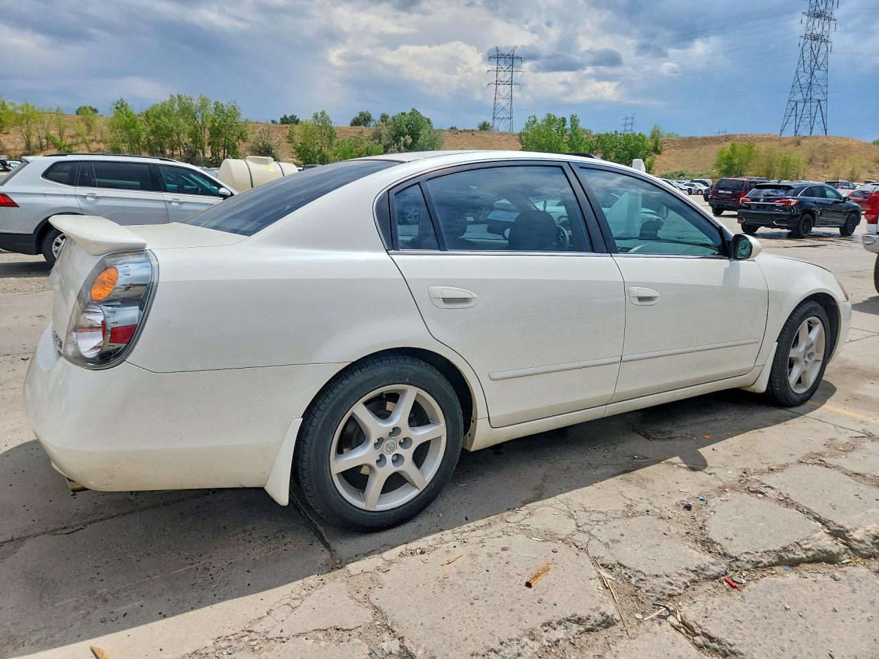 2002 Nissan Altima 3.5 Se White vin: 1N4BL11D02C161088