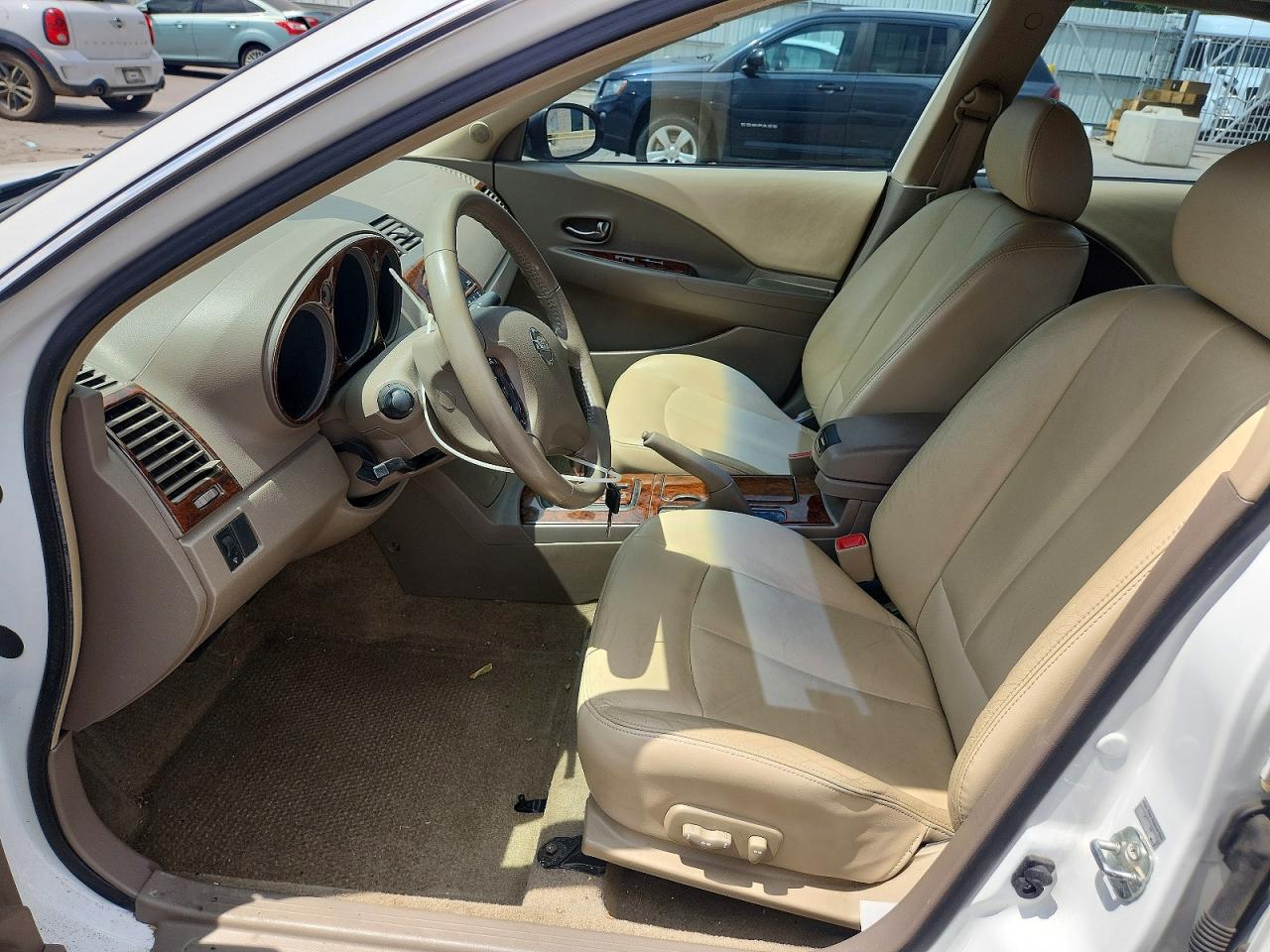 2002 Nissan Altima 3.5 Se White vin: 1N4BL11D02C161088