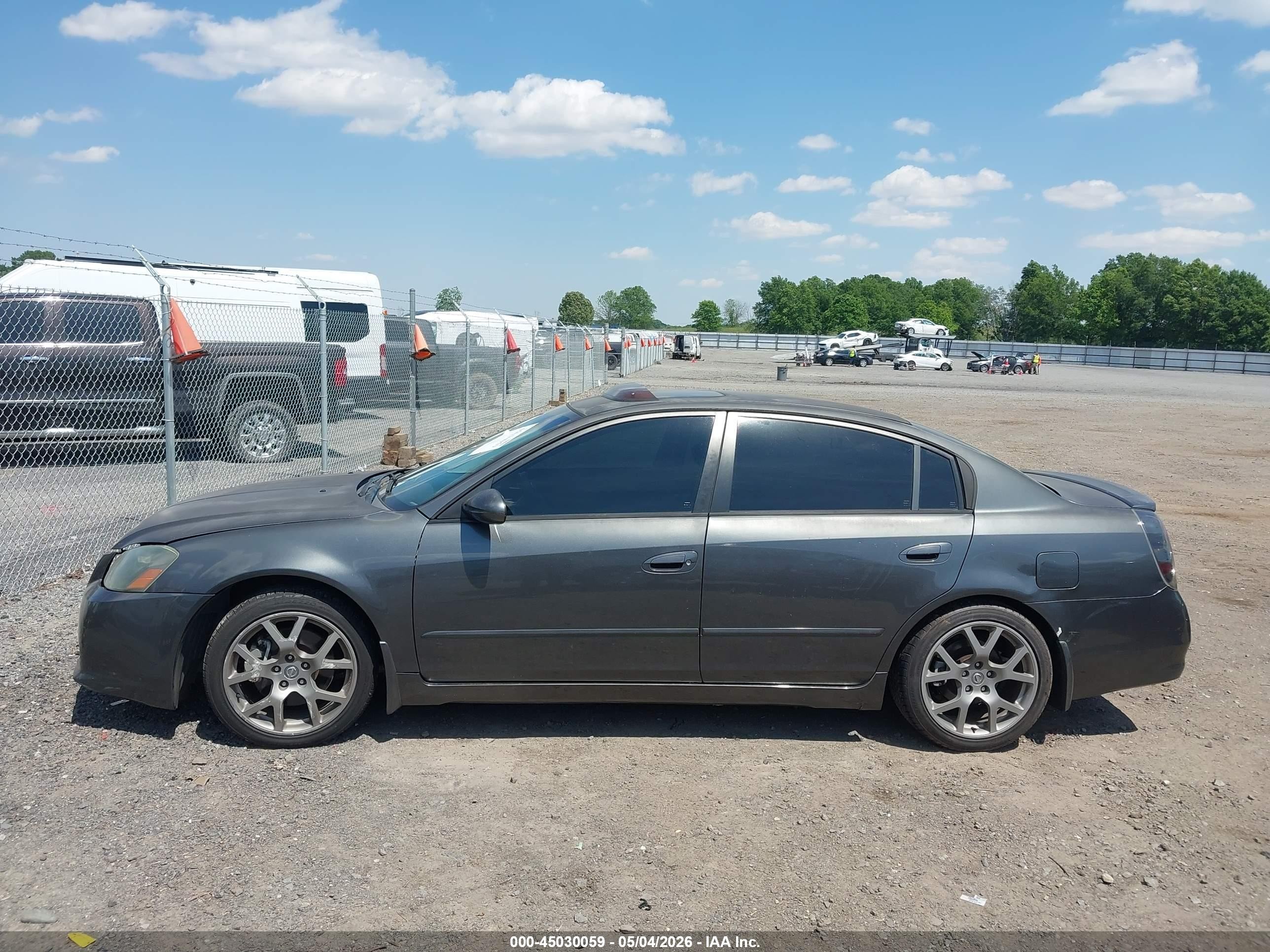 2006 Nissan Altima 3.5 Se-r Gray vin: 1N4BL11D16C150803