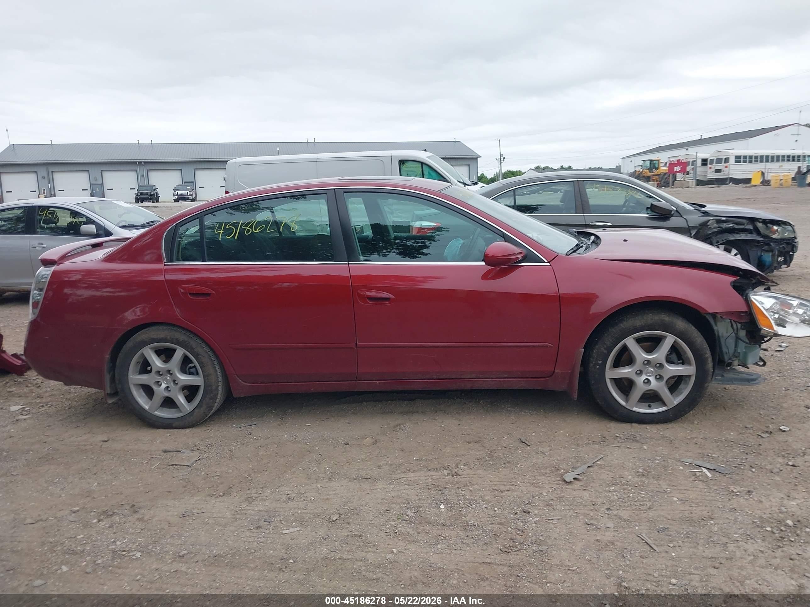 2004 Nissan Altima 3.5 Se Red vin: 1N4BL11D34C106573