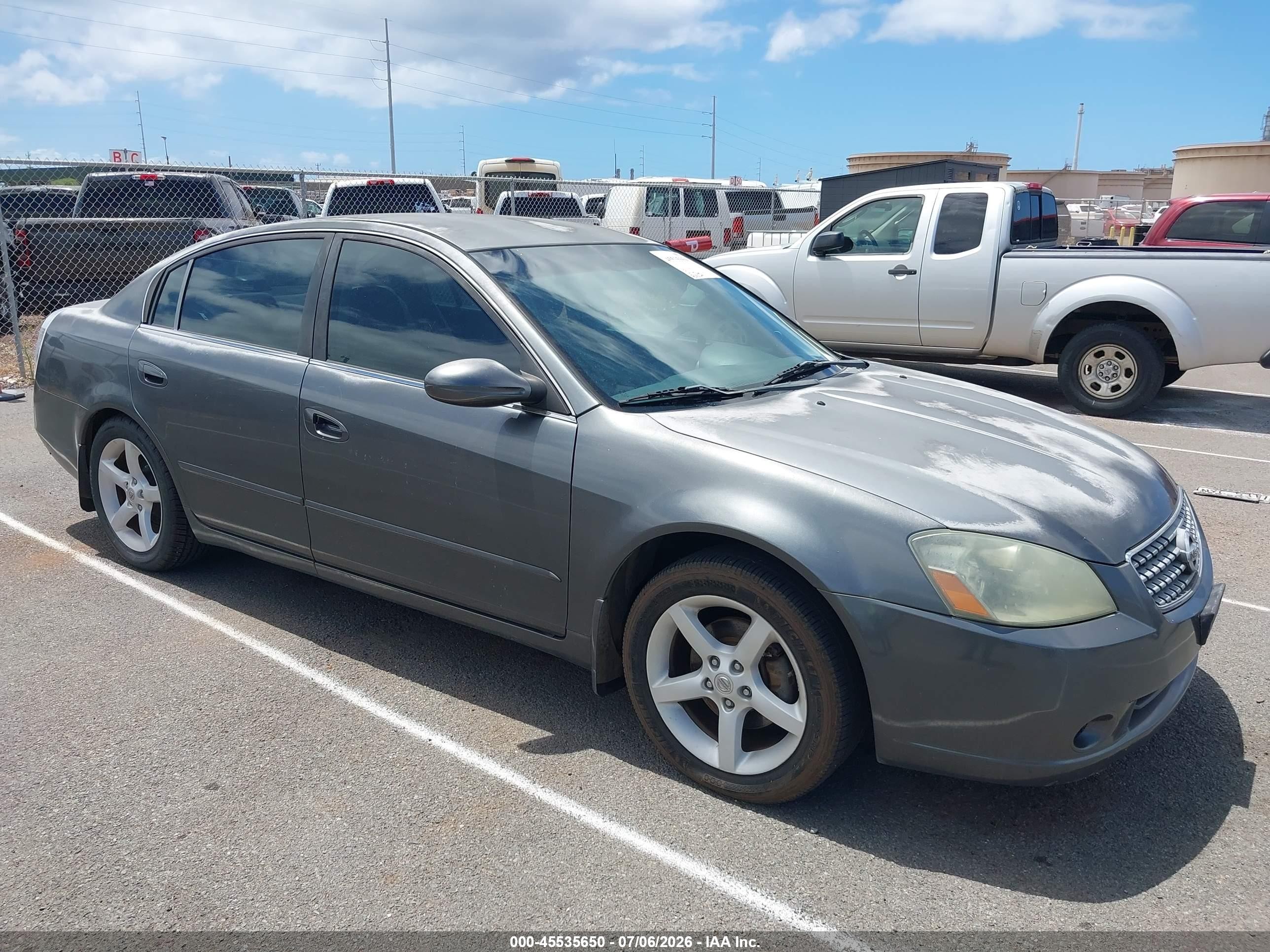 2005 Nissan Altima 3.5 Se Gray vin: 1N4BL11D45C382844