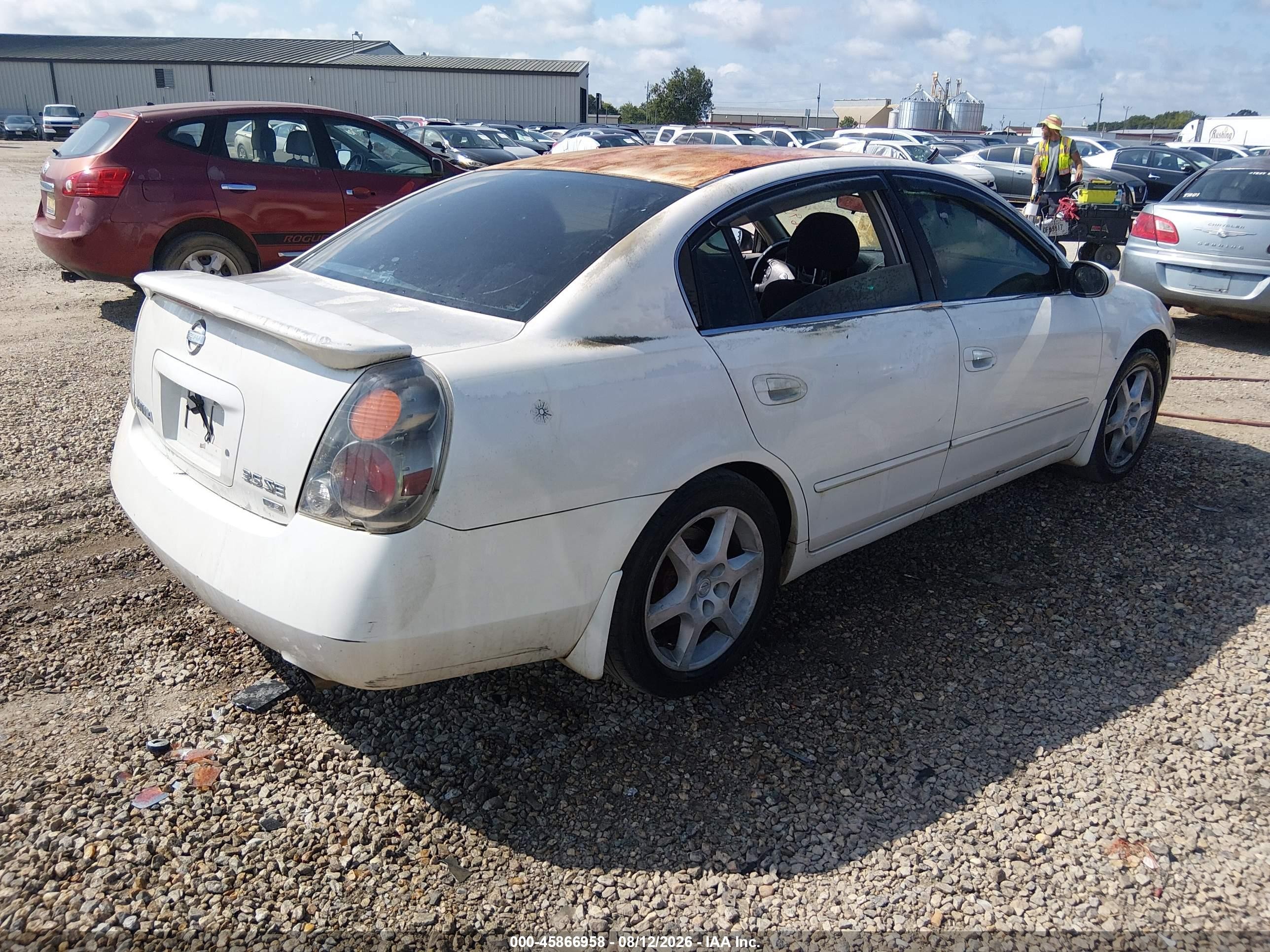 2002 Nissan Altima 3.5 Se White vin: 1N4BL11D52C218868