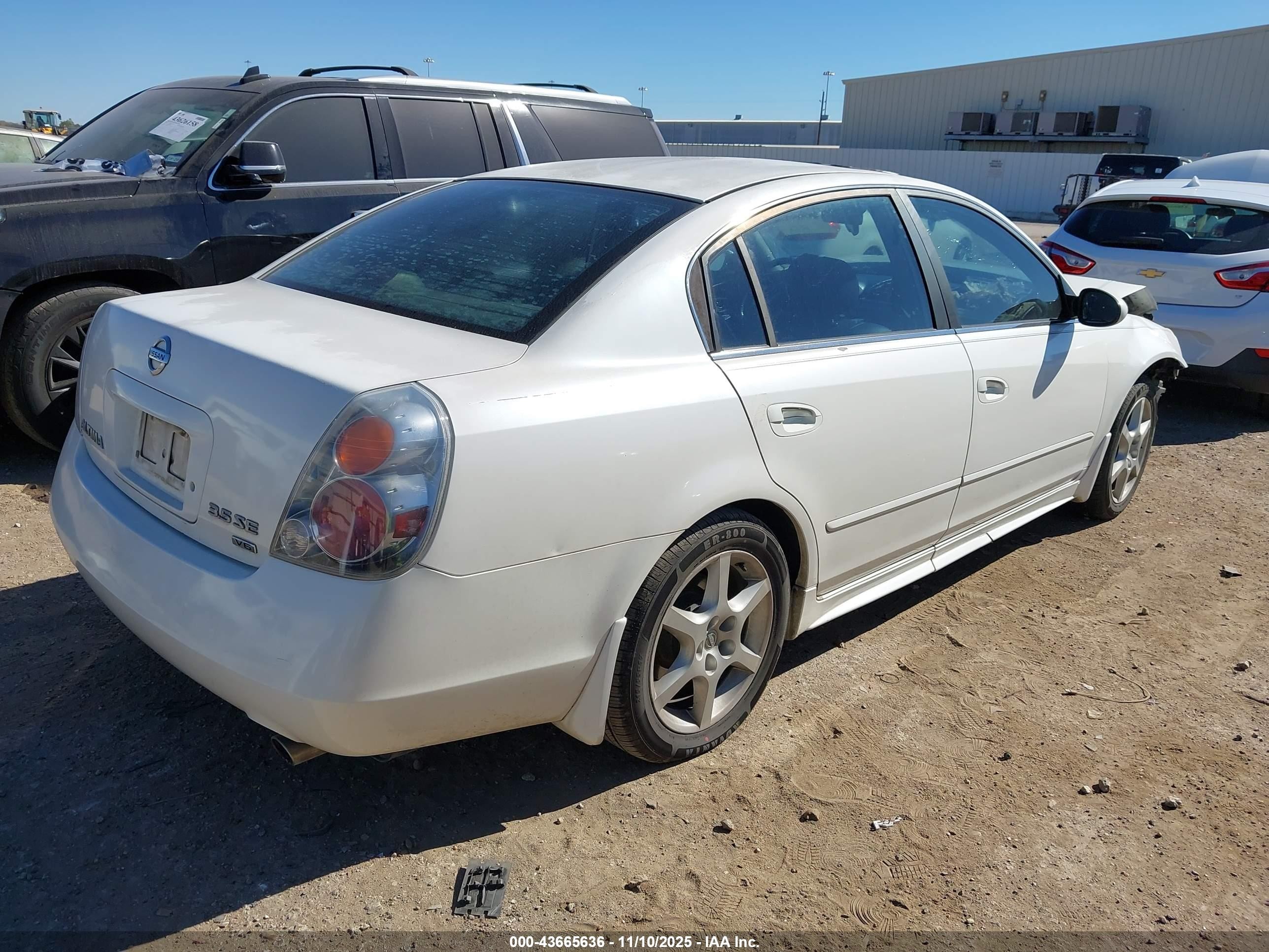 2003 Nissan Altima 3.5 Se White vin: 1N4BL11D63C231811