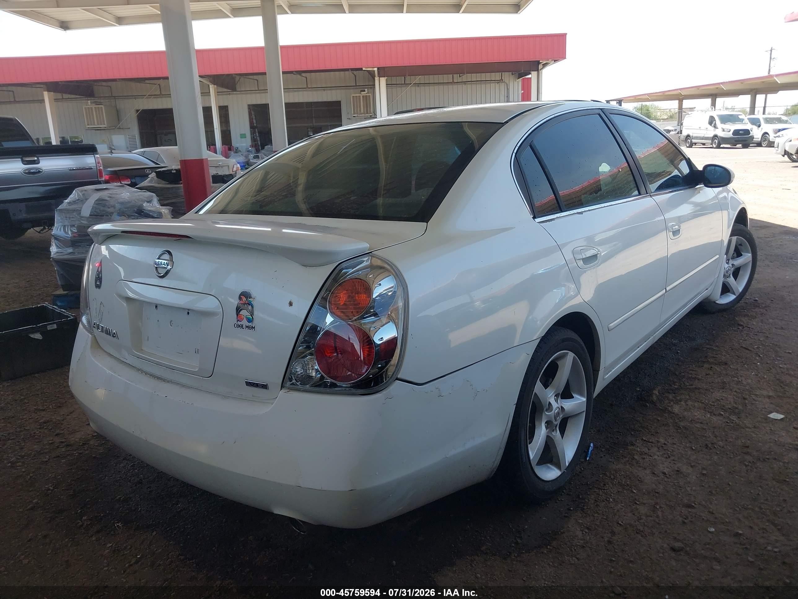 2005 Nissan Altima 3.5 Se Белый vin: 1N4BL11D65C136393