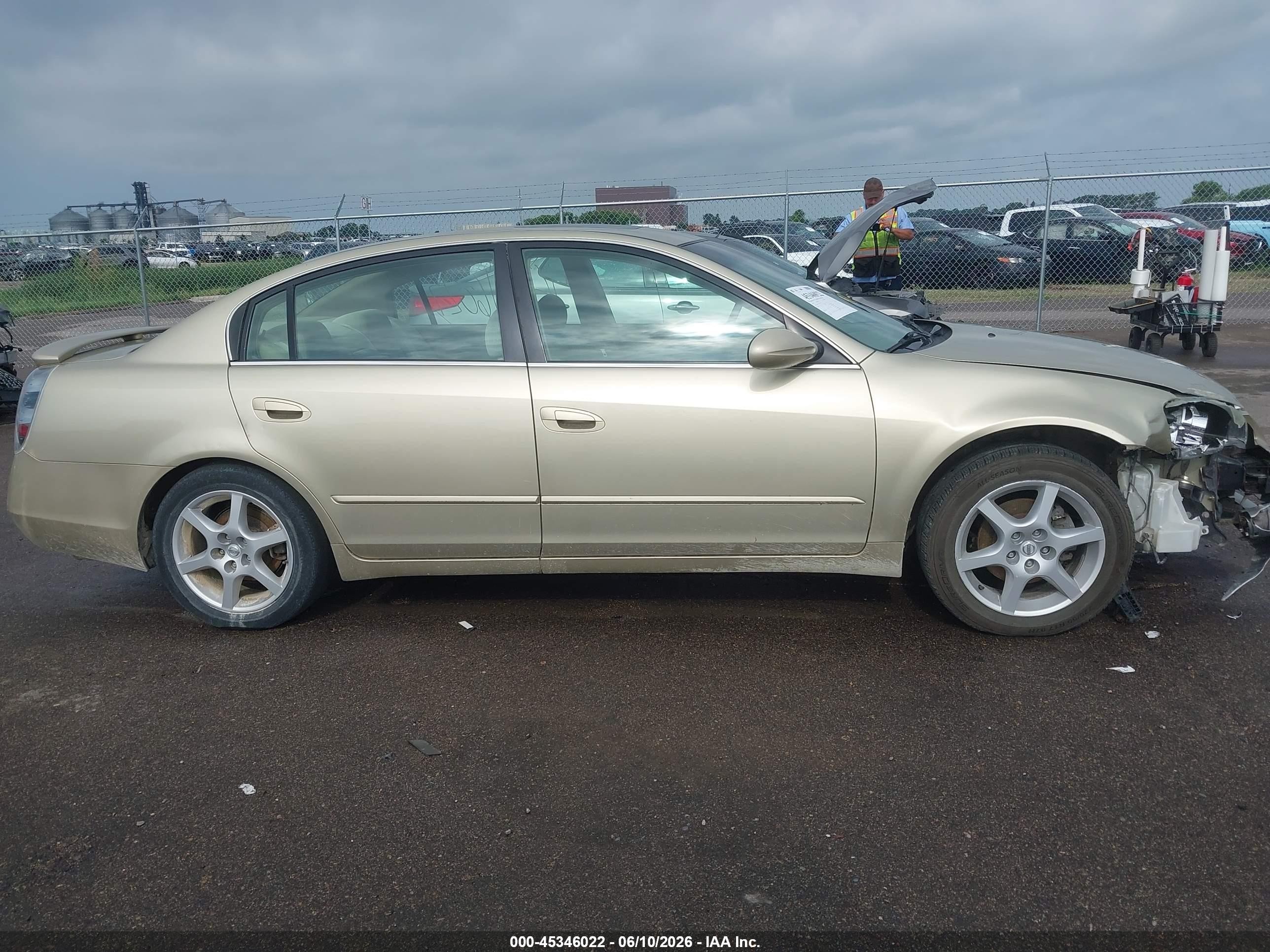 2002 Nissan Altima 3.5 Se Tan vin: 1N4BL11D72C110512