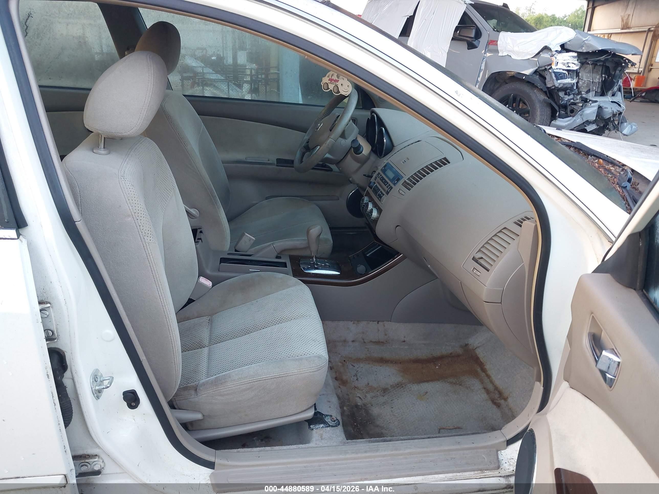 2005 Nissan Altima 3.5 Se White vin: 1N4BL11D85C175146