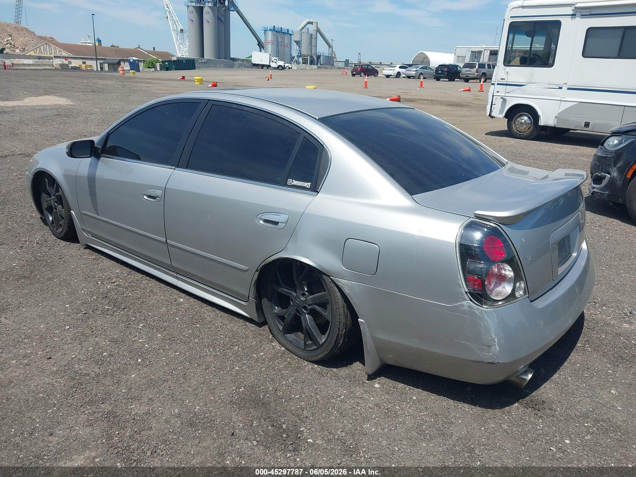 2005 Nissan Altima 3.5 Se Silver vin: 1N4BL11D95C266667