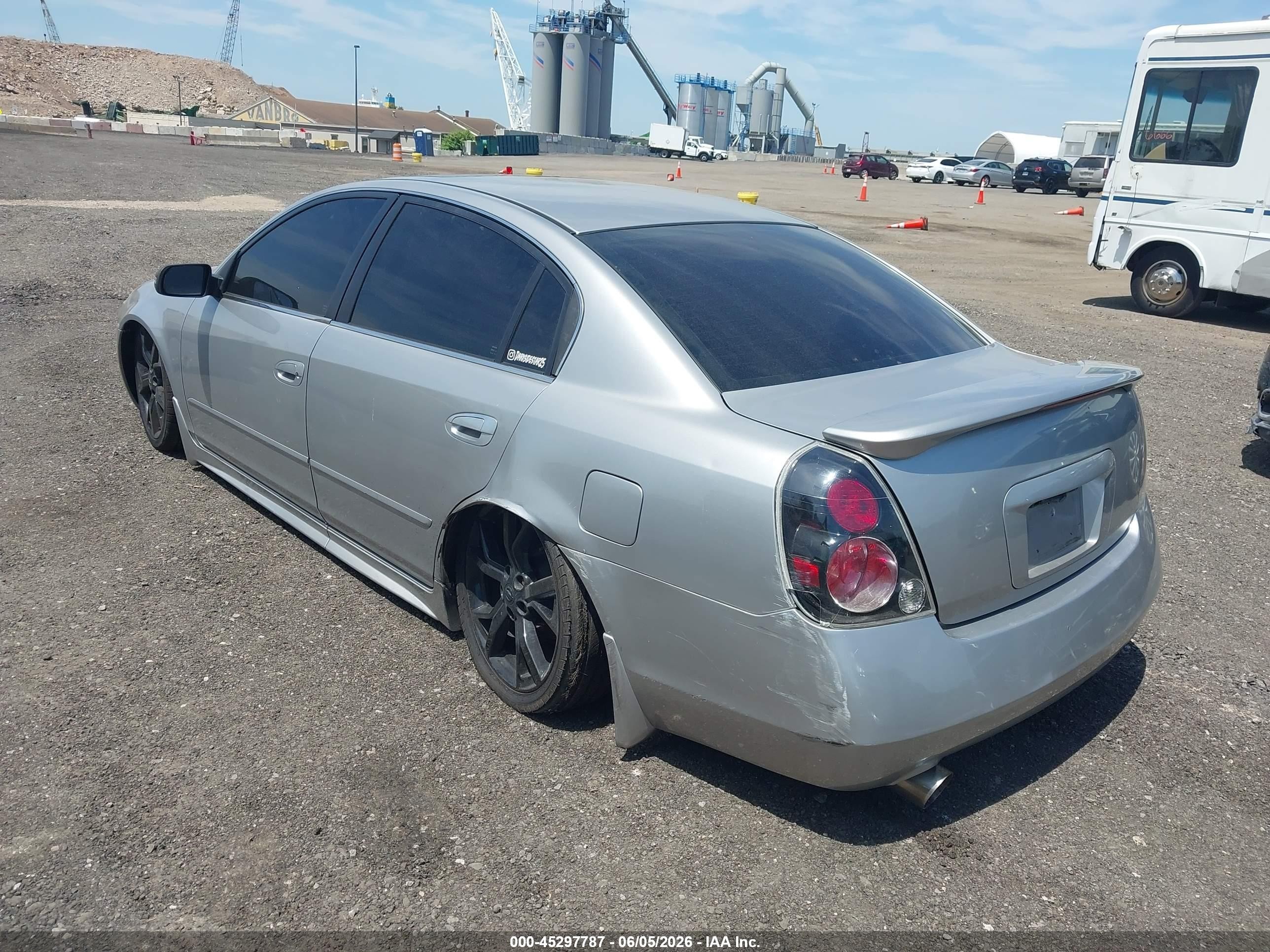 2005 Nissan Altima 3.5 Se Silver vin: 1N4BL11D95C266667