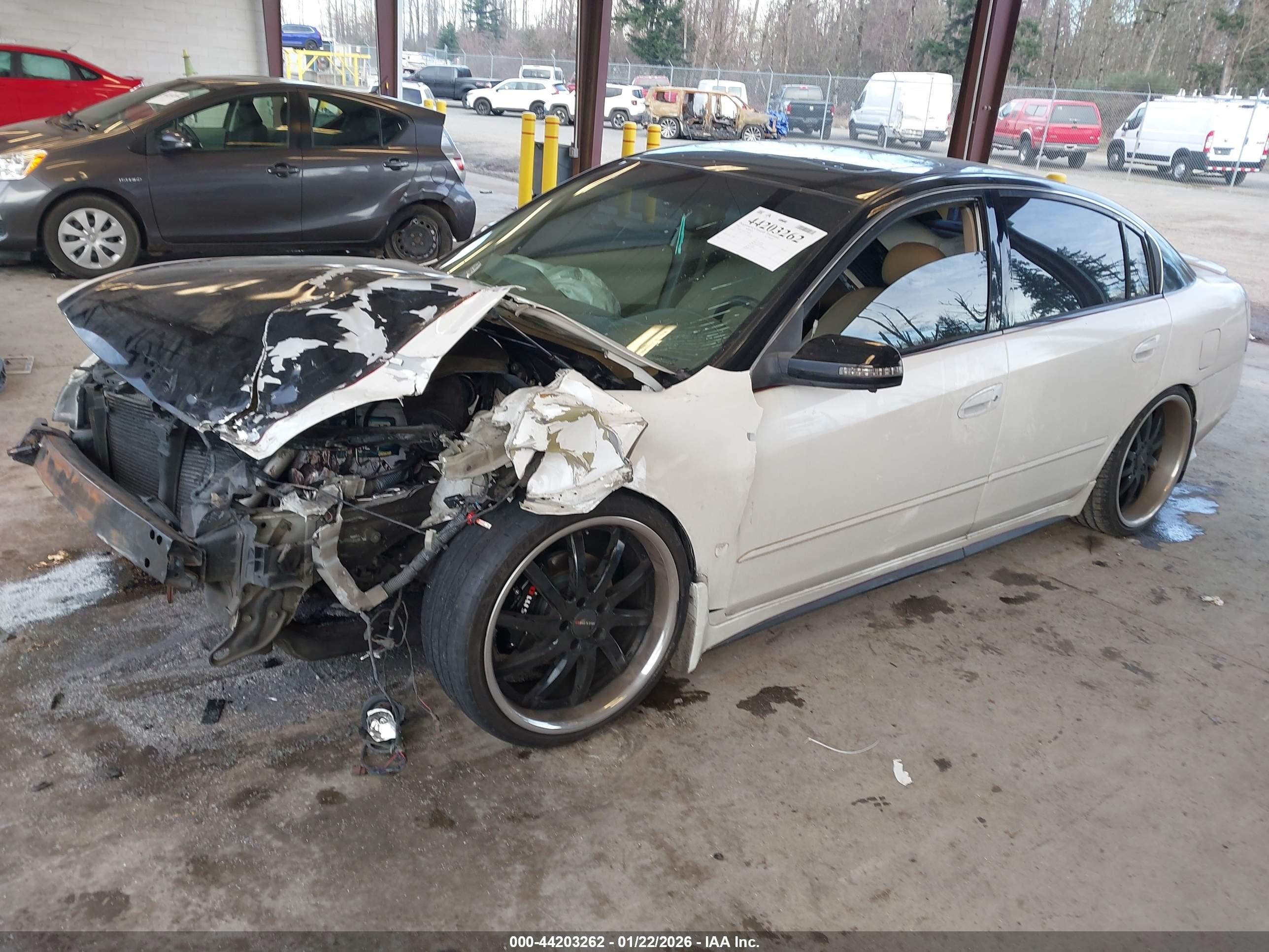 2003 Nissan Altima 3.5 Se White vin: 1N4BL11DX3C108948