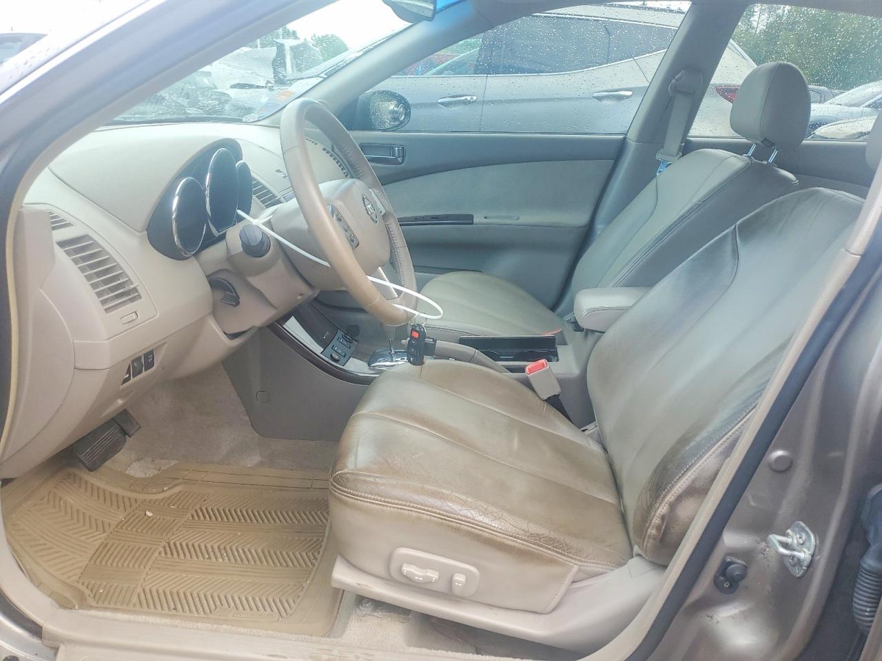 2005 Nissan Altima 3.5 Se Beige vin: 1N4BL11E85C138591