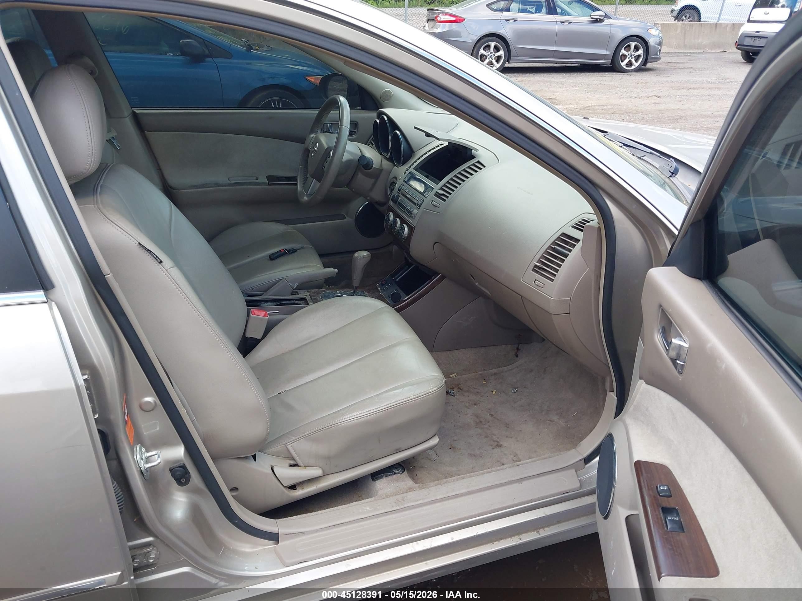 2005 Nissan Altima 3.5 Sl Gold vin: 1N4BL11E95C184673
