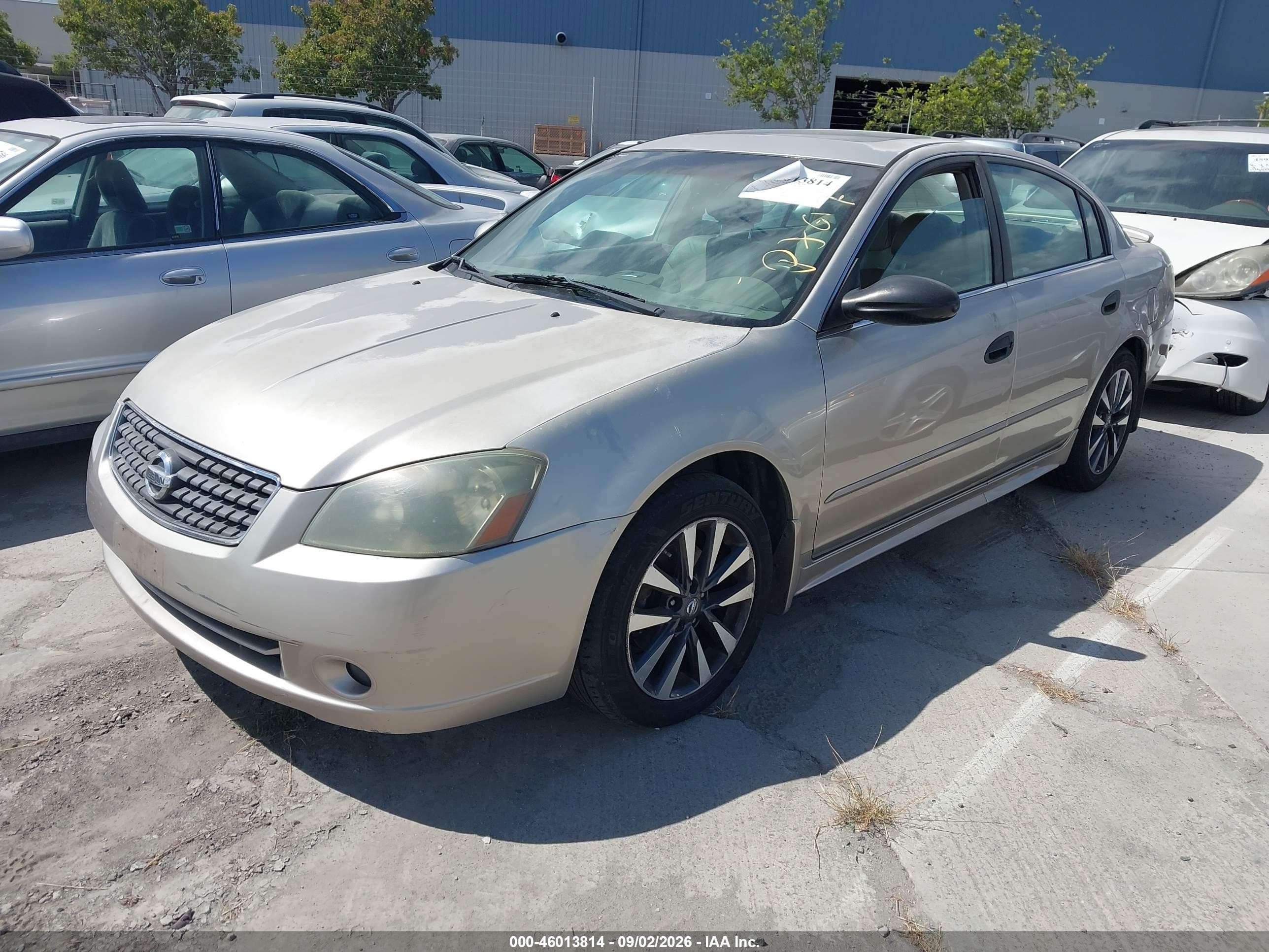 2005 Nissan Altima 3.5 Se Золотой vin: 1N4BL11E95C185192