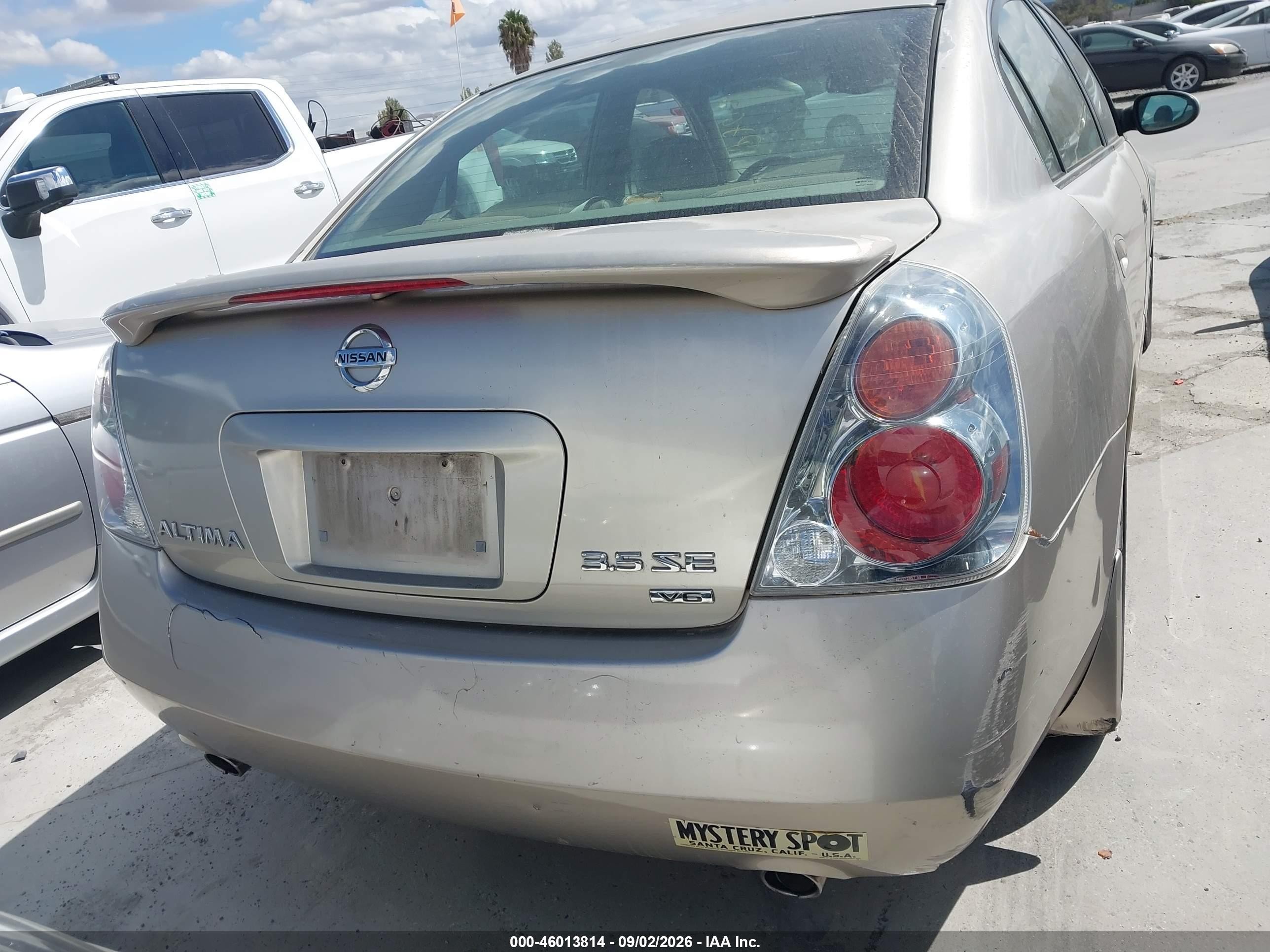 2005 Nissan Altima 3.5 Se Золотой vin: 1N4BL11E95C185192