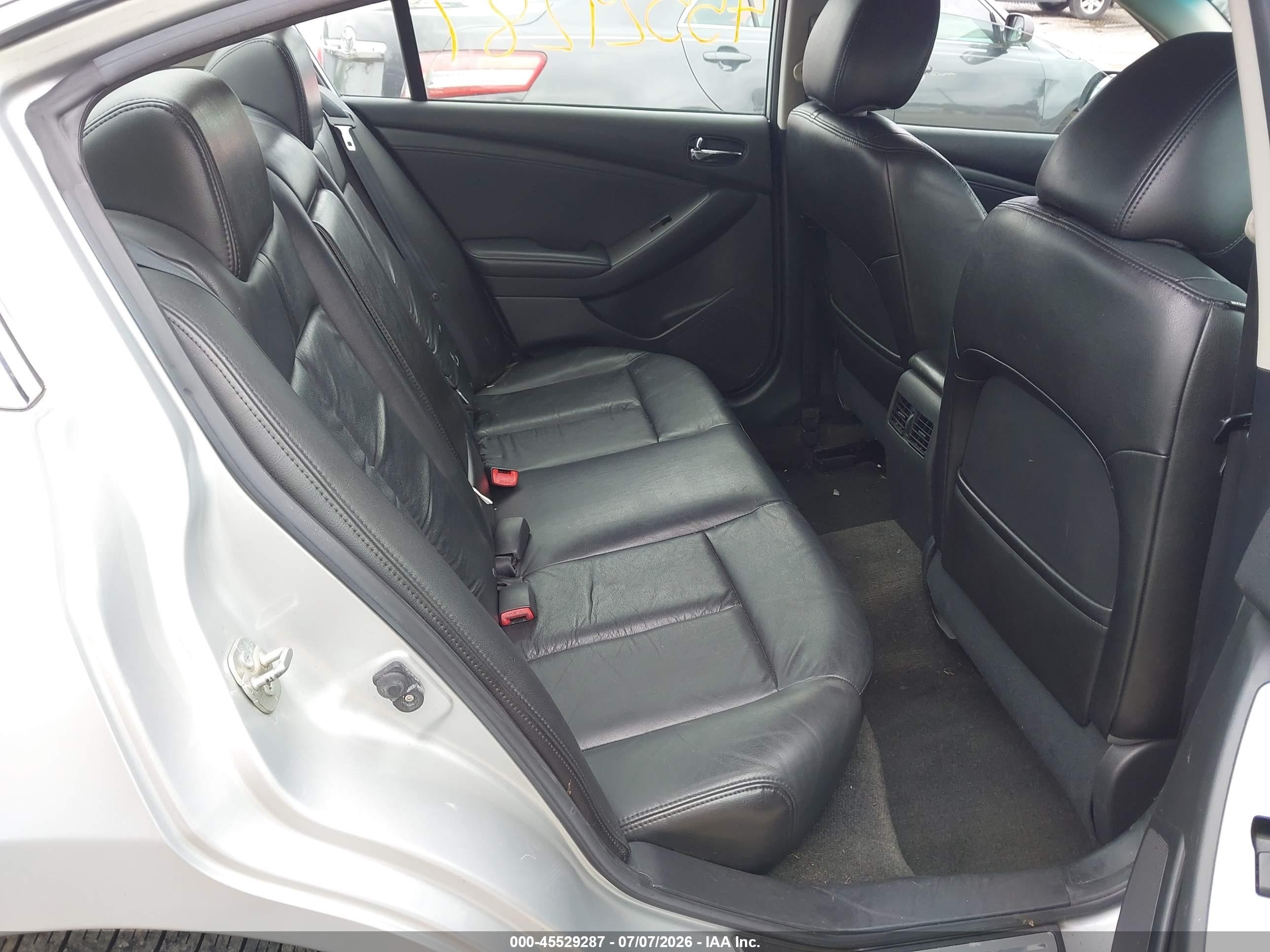2010 Nissan Altima 3.5 Sr Серебряный vin: 1N4BL2AP1AN561146