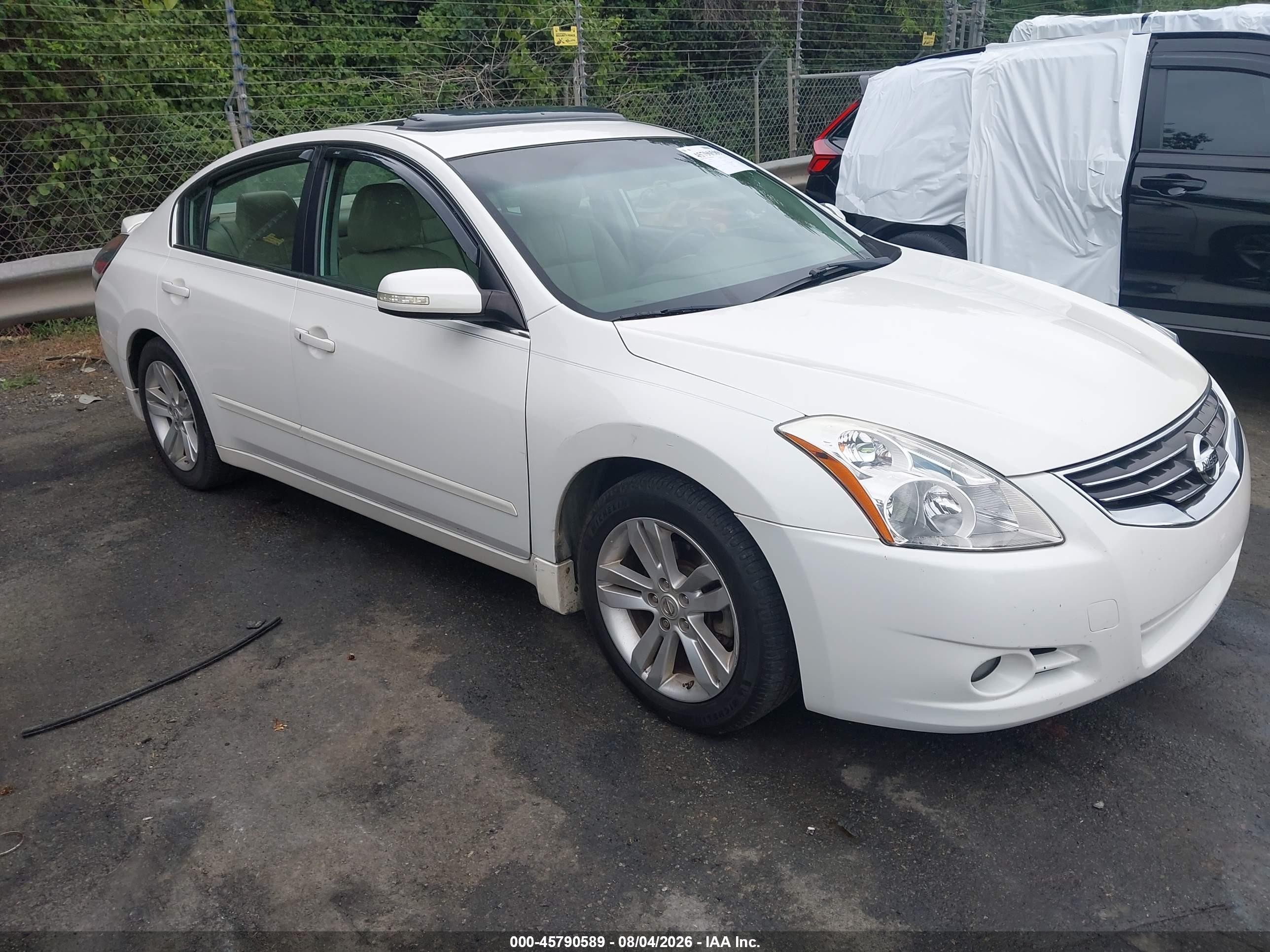 2011 Nissan Altima 3.5 Sr White vin: 1N4BL2AP2BC175378