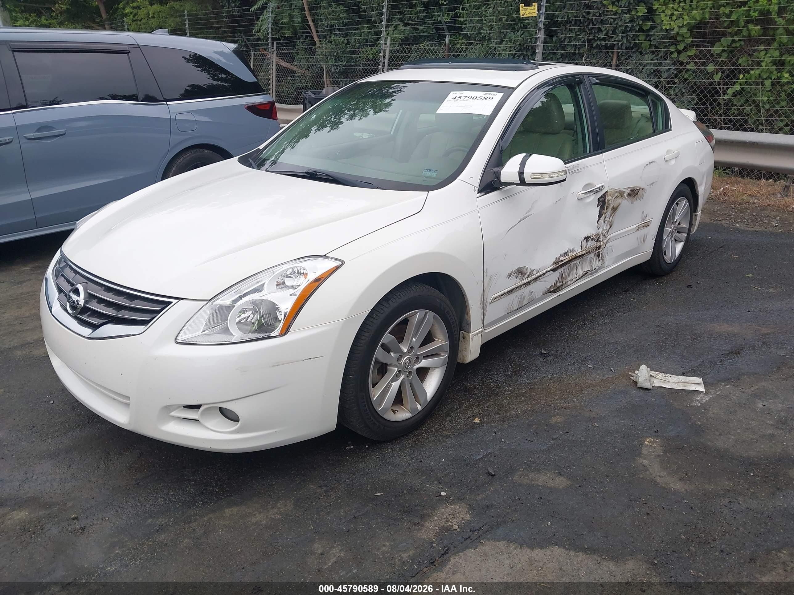 2011 Nissan Altima 3.5 Sr White vin: 1N4BL2AP2BC175378