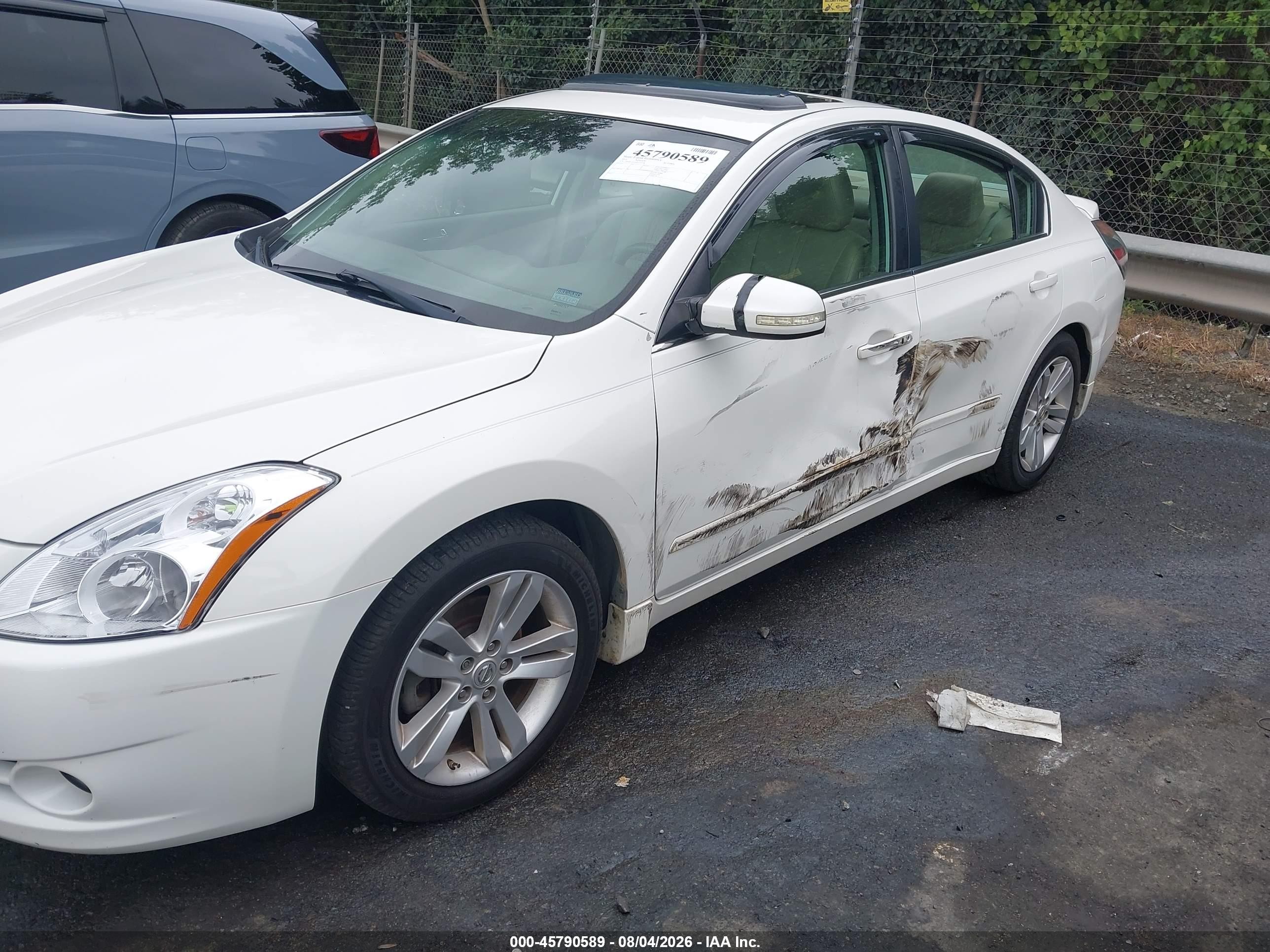 2011 Nissan Altima 3.5 Sr White vin: 1N4BL2AP2BC175378