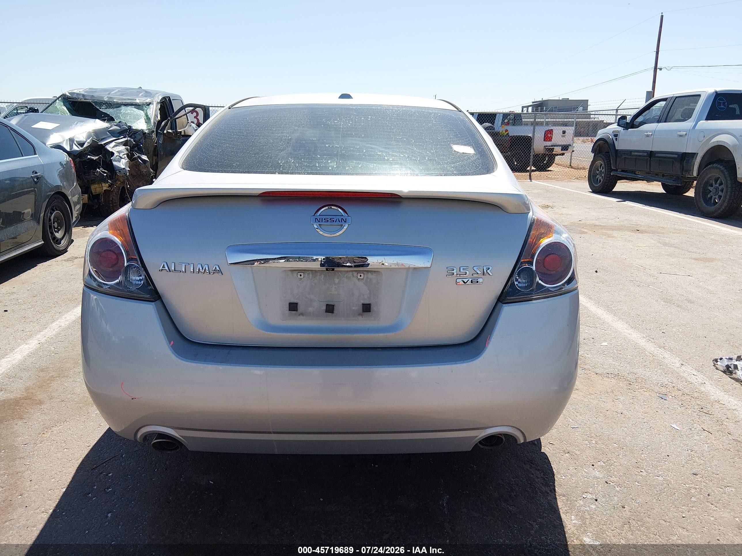 2010 Nissan Altima 3.5 Sr Silver vin: 1N4BL2AP3AN461839