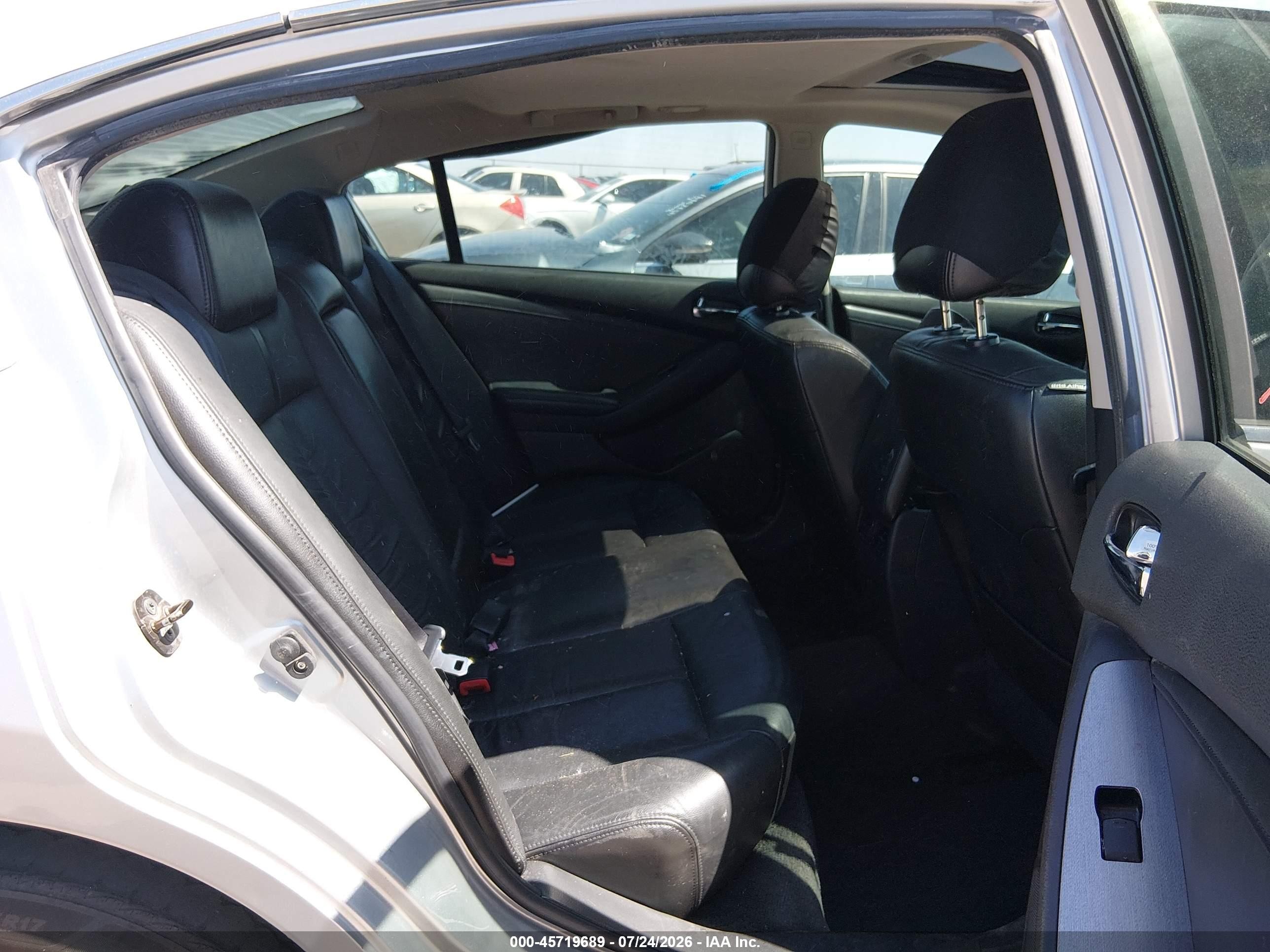 2010 Nissan Altima 3.5 Sr Silver vin: 1N4BL2AP3AN461839