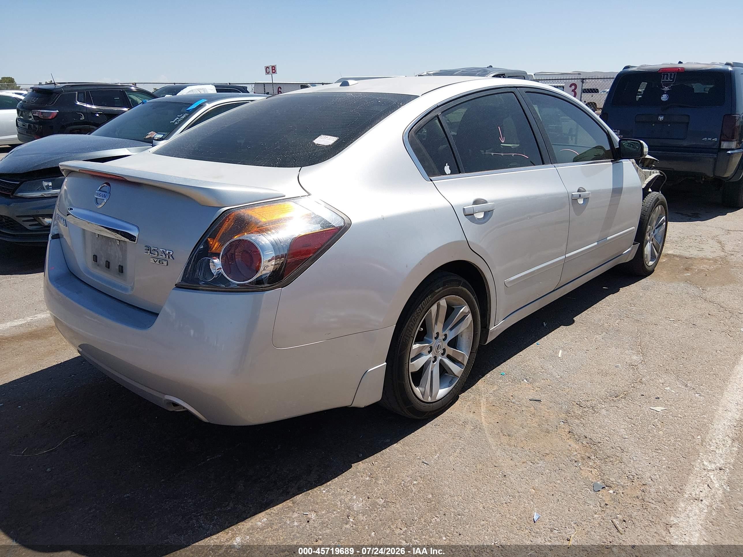 2010 Nissan Altima 3.5 Sr Silver vin: 1N4BL2AP3AN461839