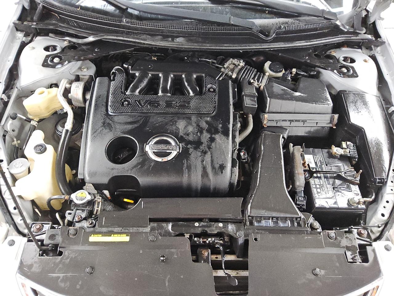 2012 Nissan Altima Sr Серебряный vin: 1N4BL2AP5CC174078 Damage: Oil, Low Fluid, Unacceptable