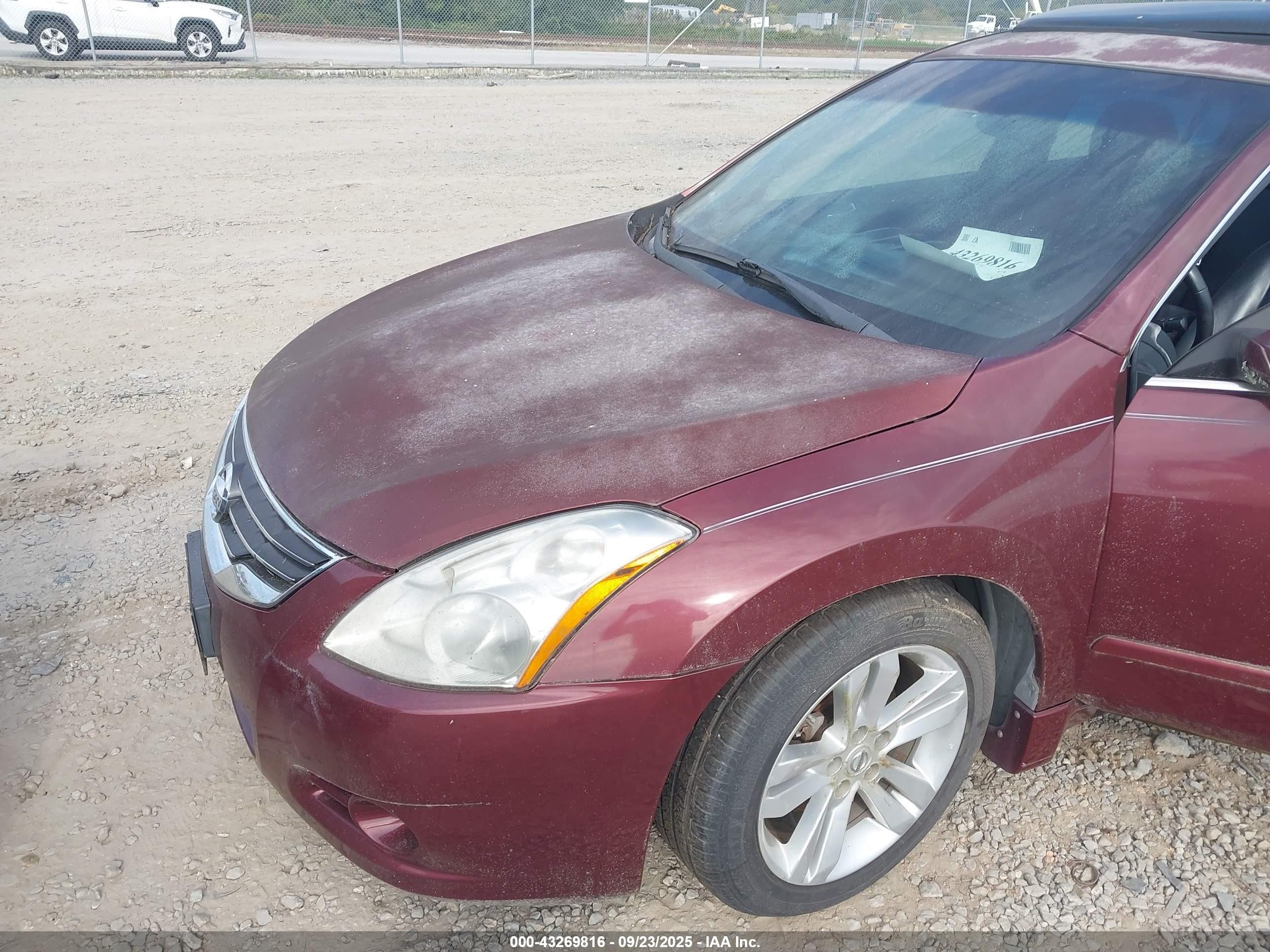 2010 Nissan Altima 3.5 Sr Red vin: 1N4BL2AP7AC187752