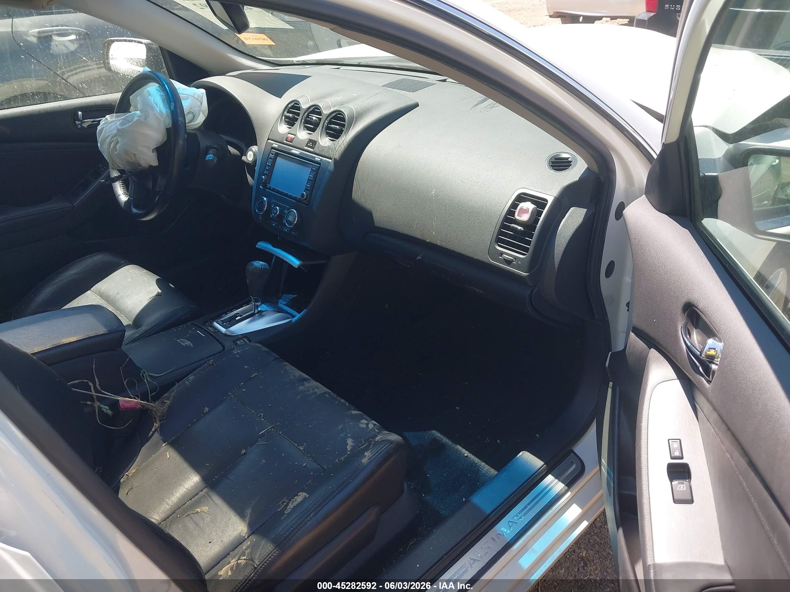 2010 Nissan Altima 3.5 Sr White vin: 1N4BL2AP7AN440525