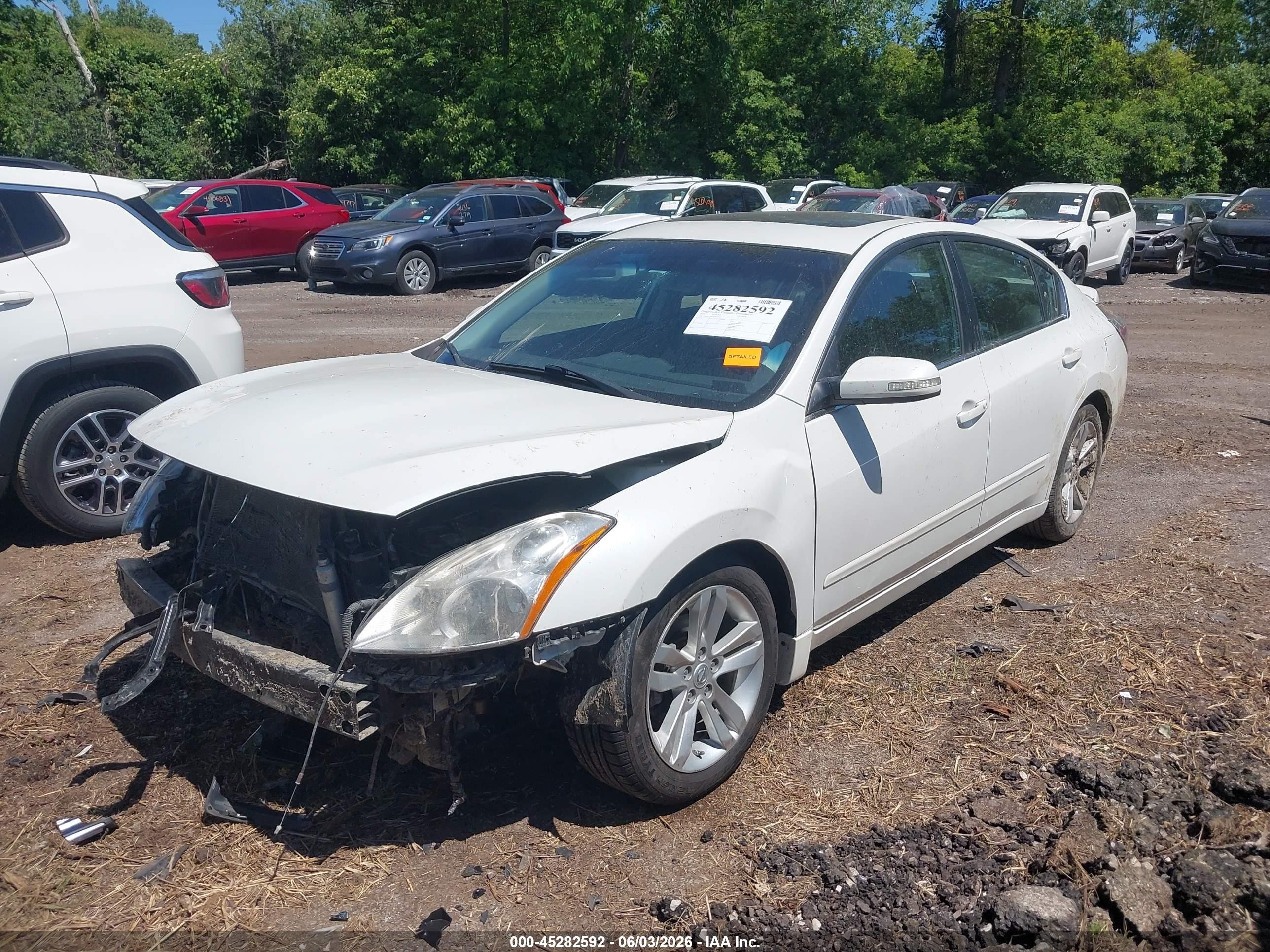 2010 Nissan Altima 3.5 Sr White vin: 1N4BL2AP7AN440525