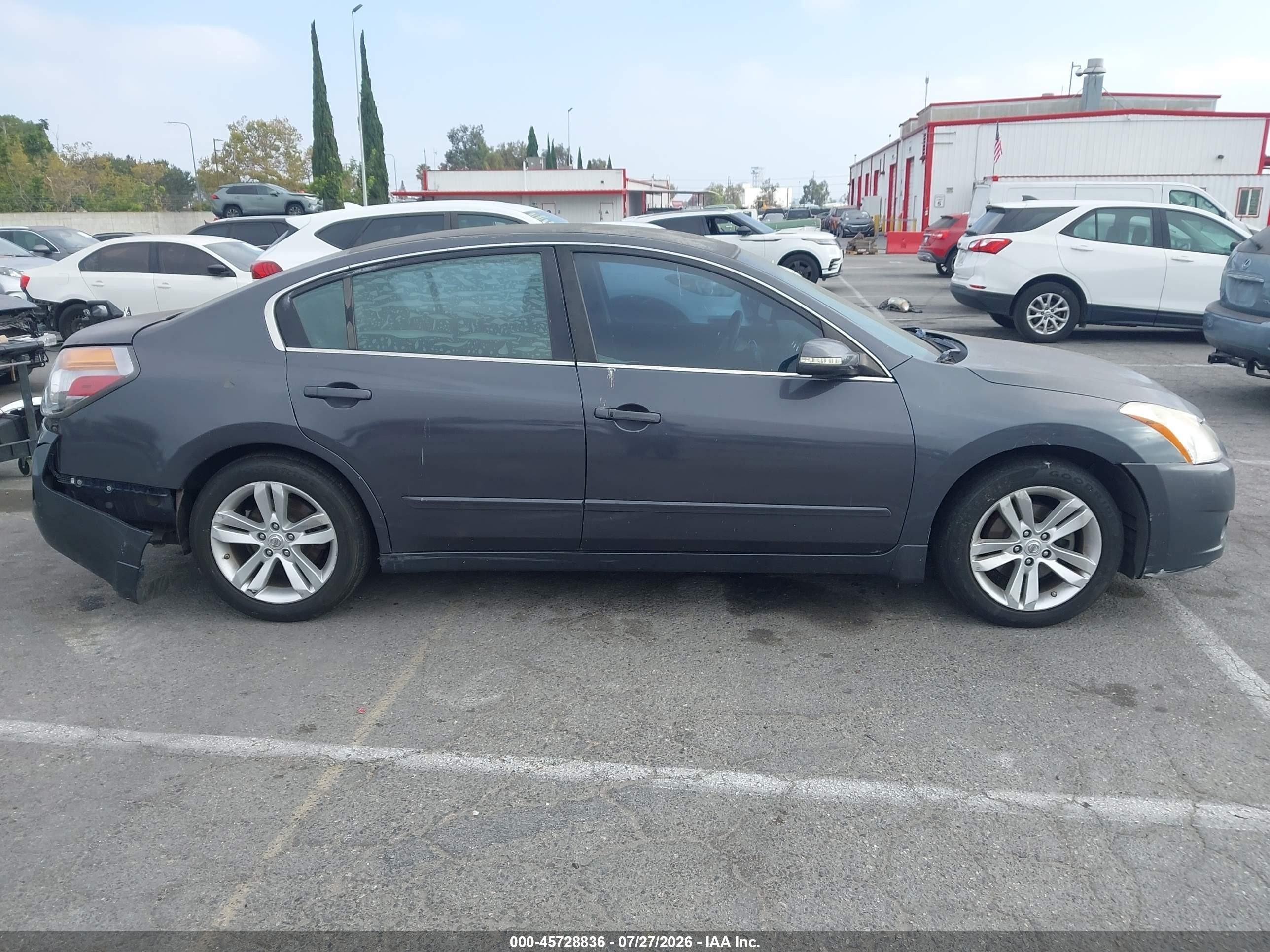2011 Nissan Altima 3.5 Sr Серый vin: 1N4BL2AP7BN472229