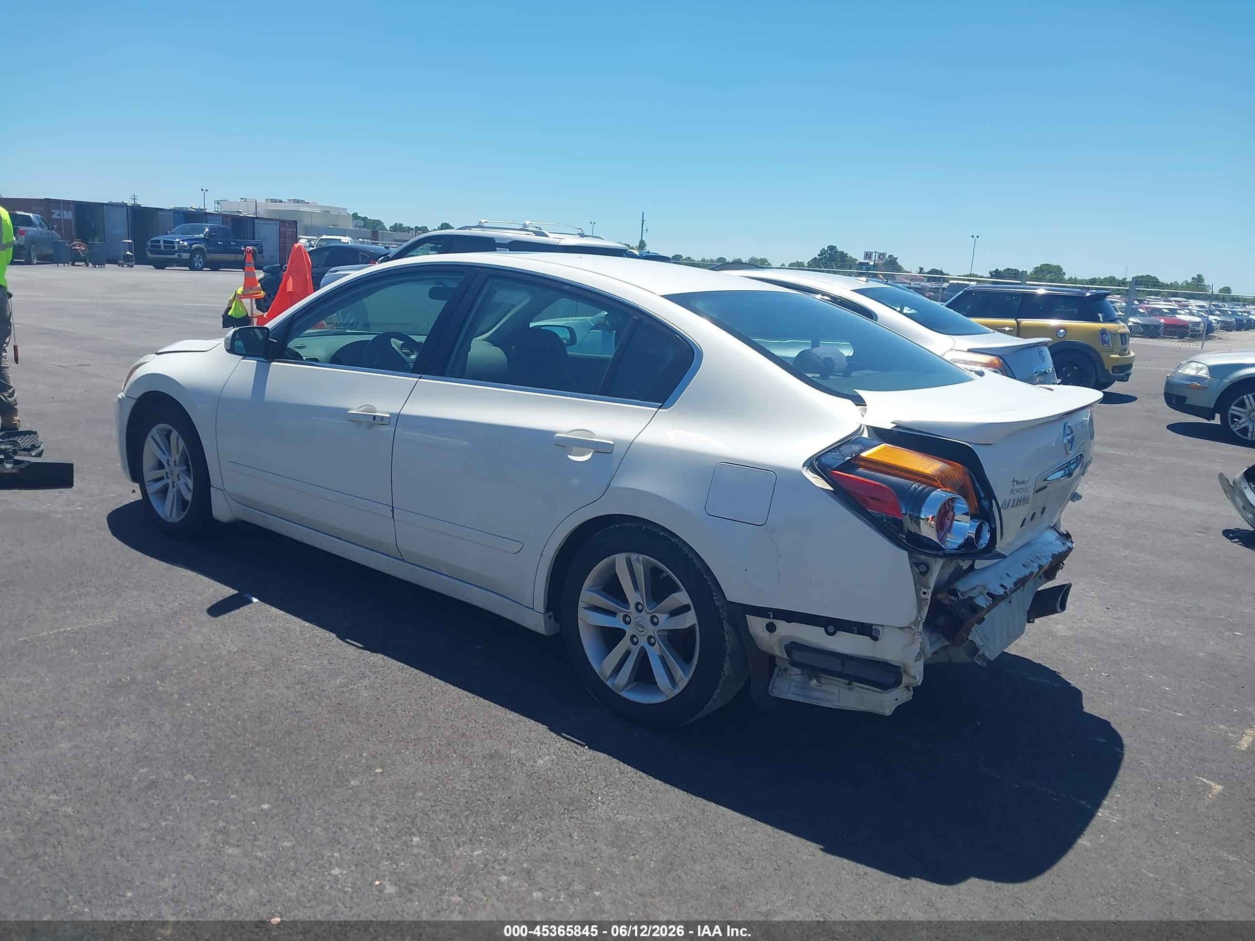 2010 Nissan Altima 3.5 Sr White vin: 1N4BL2AP8AC117323