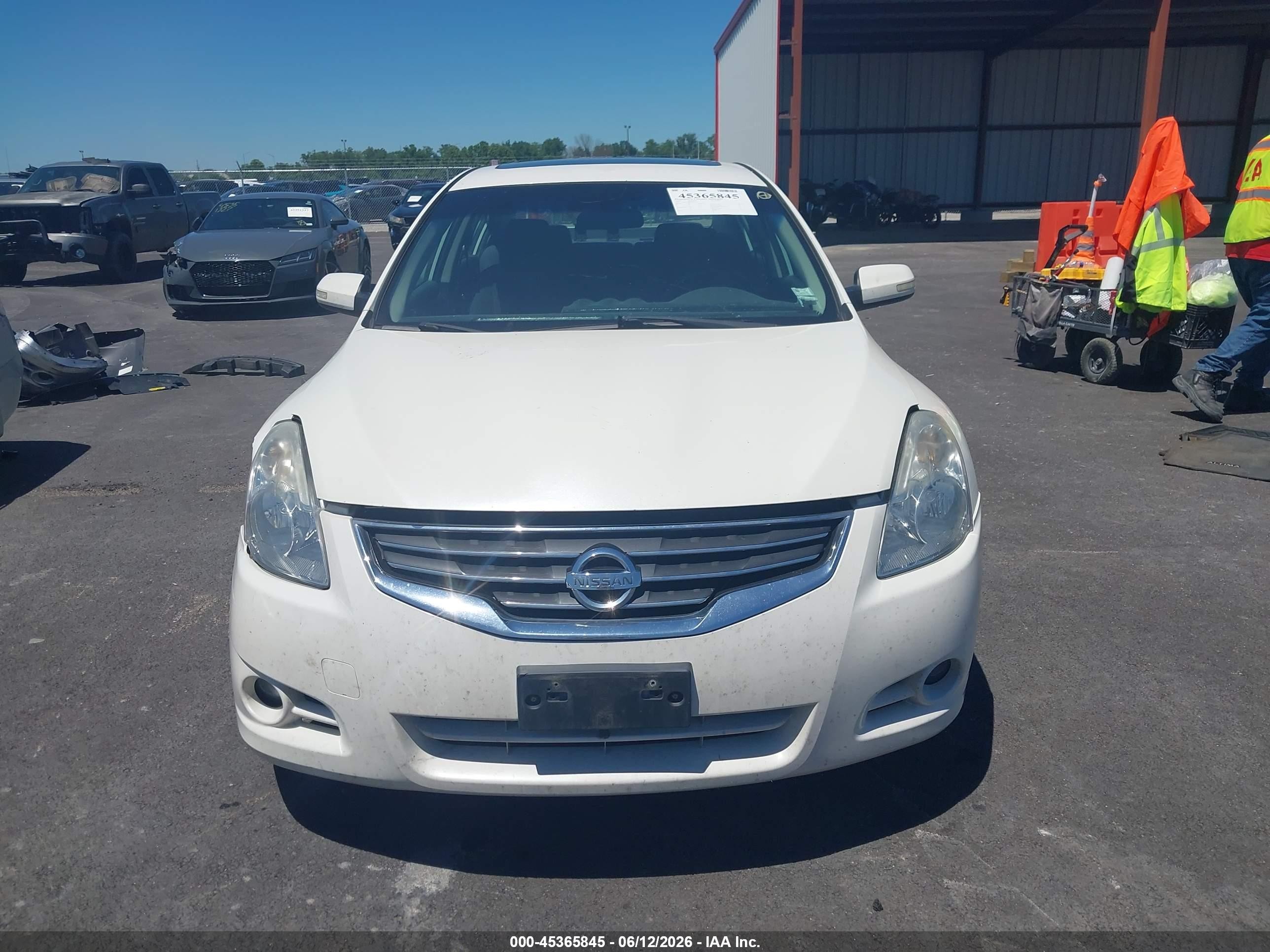 2010 Nissan Altima 3.5 Sr White vin: 1N4BL2AP8AC117323