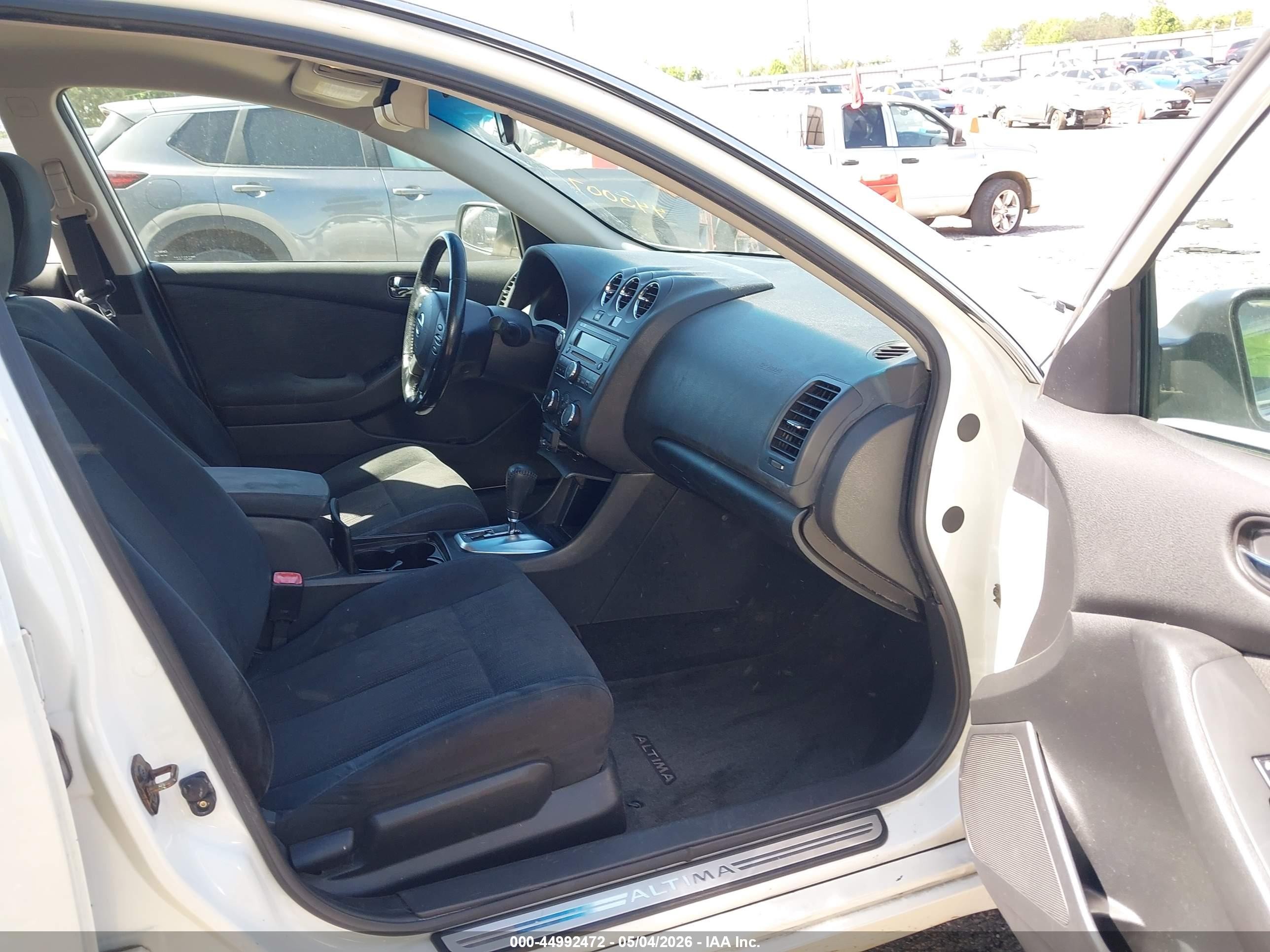 2010 Nissan Altima 3.5 Sr White vin: 1N4BL2APXAN445007