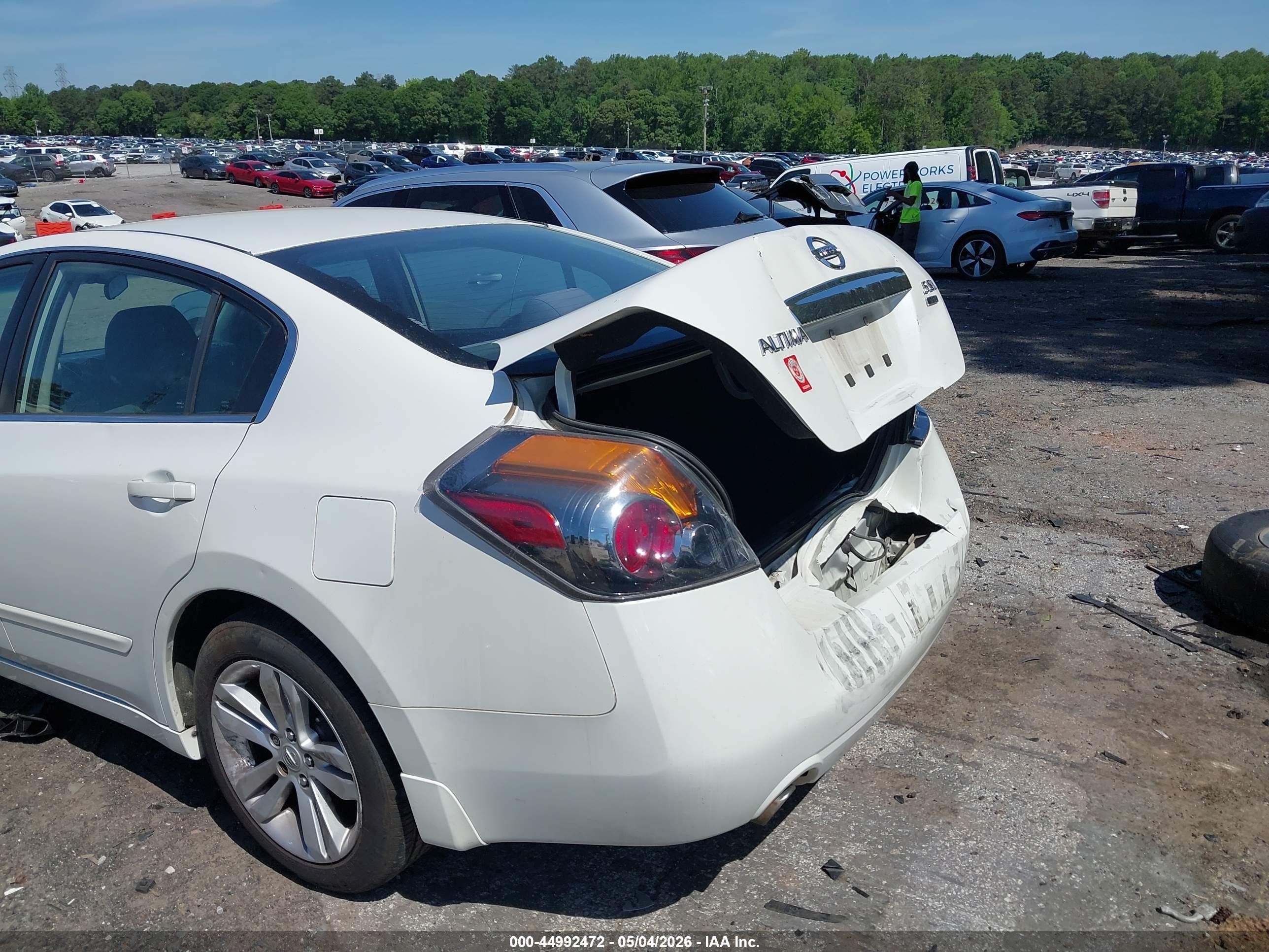 2010 Nissan Altima 3.5 Sr White vin: 1N4BL2APXAN445007