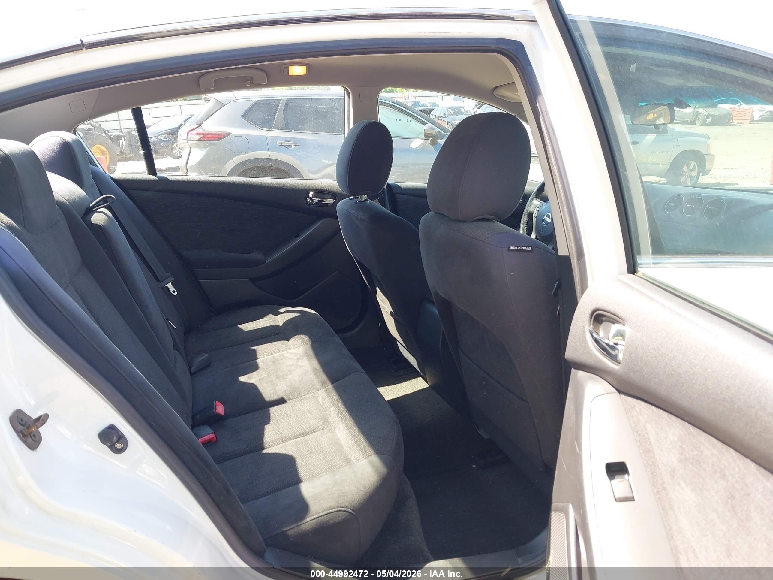 2010 Nissan Altima 3.5 Sr White vin: 1N4BL2APXAN445007