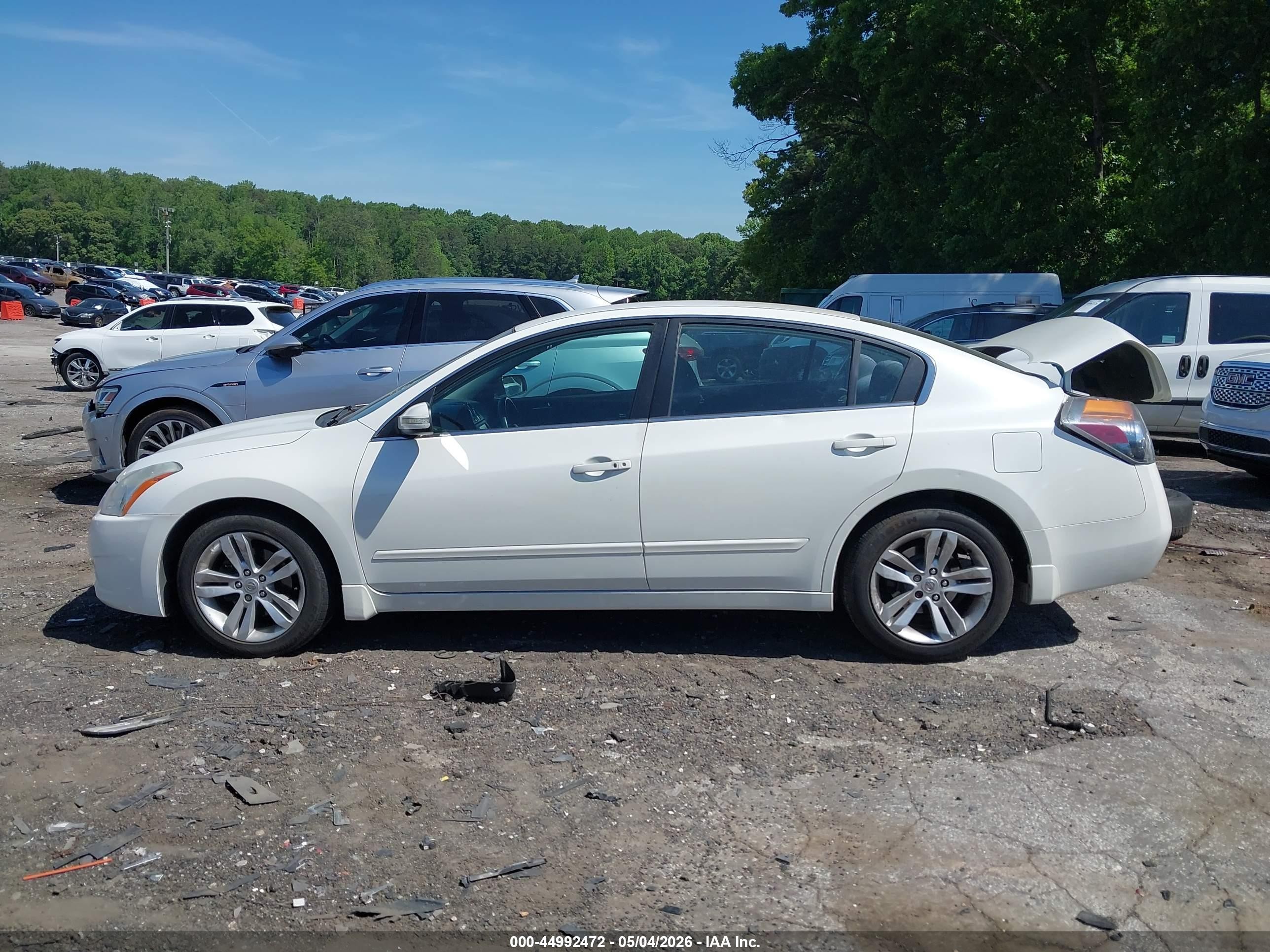 2010 Nissan Altima 3.5 Sr White vin: 1N4BL2APXAN445007