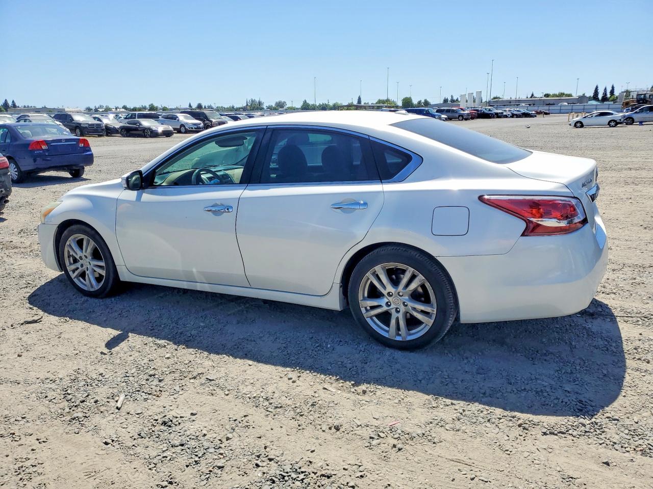 2013 Nissan Altima 3.5 S White vin: 1N4BL3A98DC192291