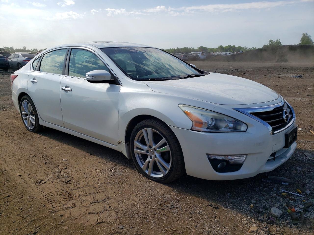 2013 Nissan Altima 3.5 S White vin: 1N4BL3AP0DC236705