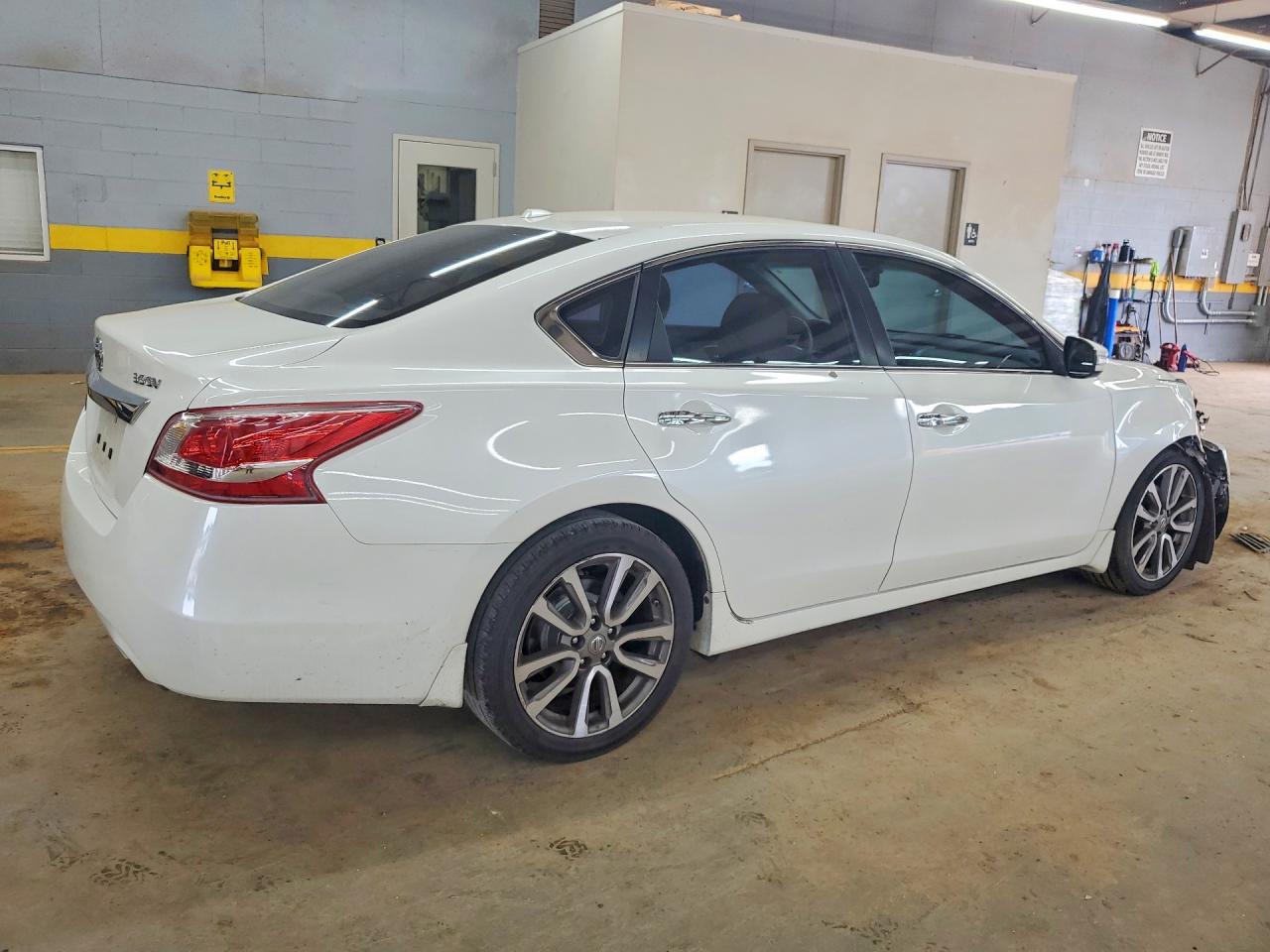 2013 Nissan Altima White vin: 1N4BL3AP0DN499331