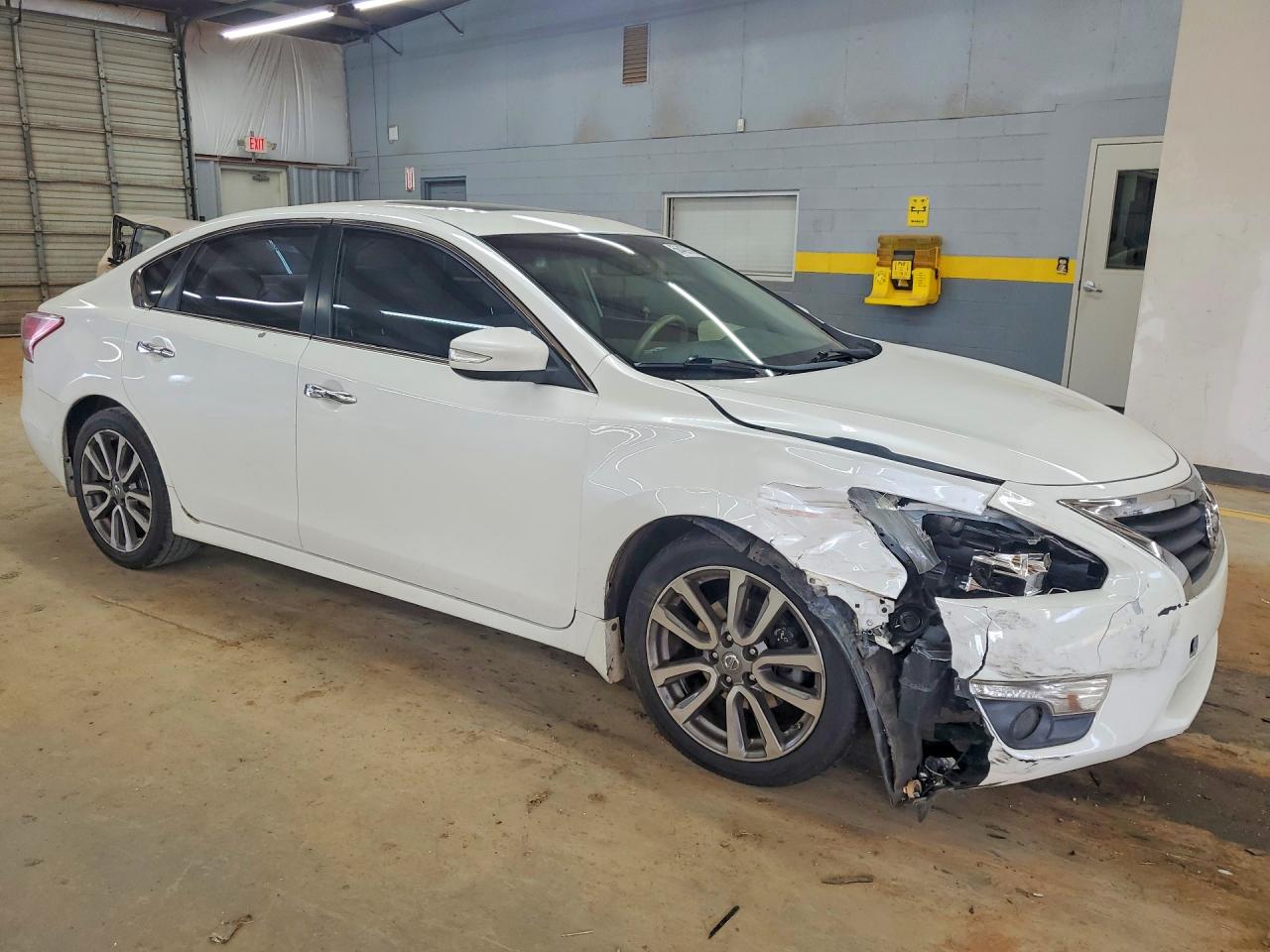 2013 Nissan Altima White vin: 1N4BL3AP0DN499331