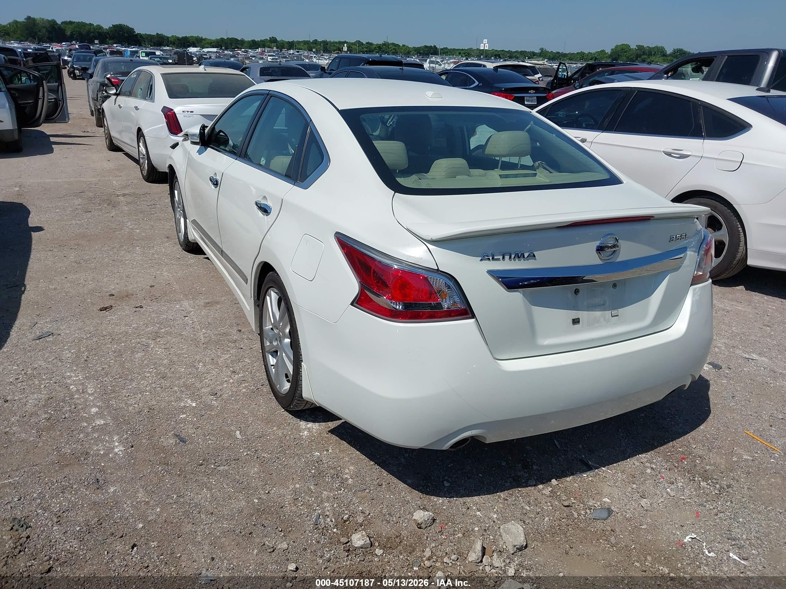 2015 Nissan Altima 3.5 Sl White vin: 1N4BL3AP0FC122710