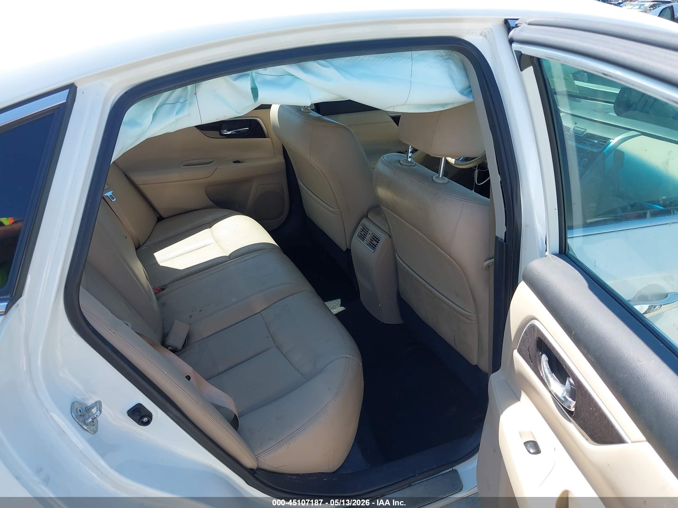 2015 Nissan Altima 3.5 Sl White vin: 1N4BL3AP0FC122710