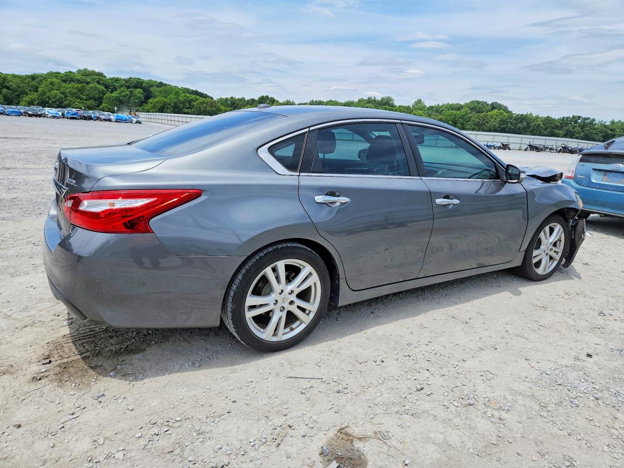 2017 Nissan Altima 3.5 Sl Gray vin: 1N4BL3AP0HC195515