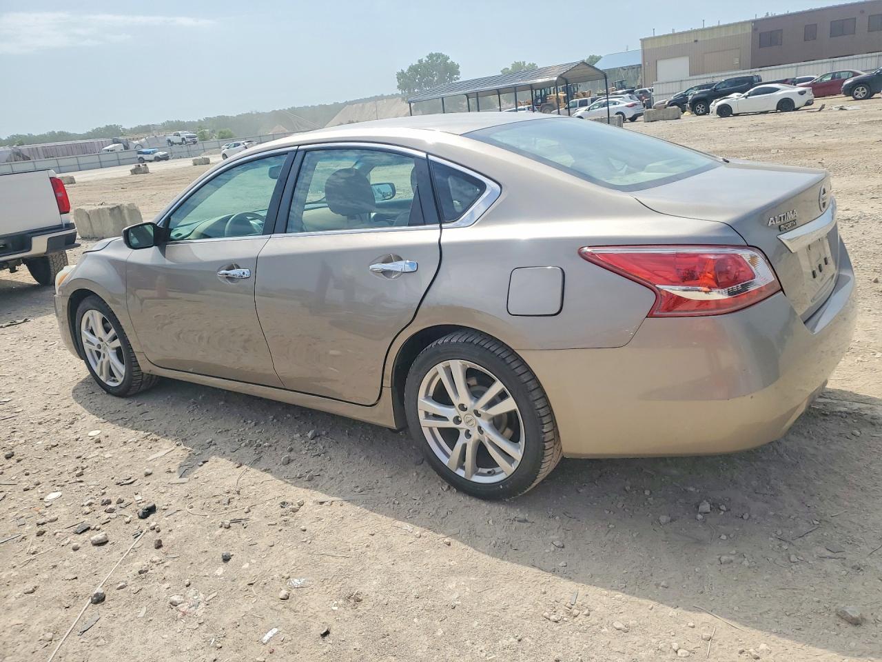 2013 Nissan Altima 3.5 S Серый vin: 1N4BL3AP1DN431796