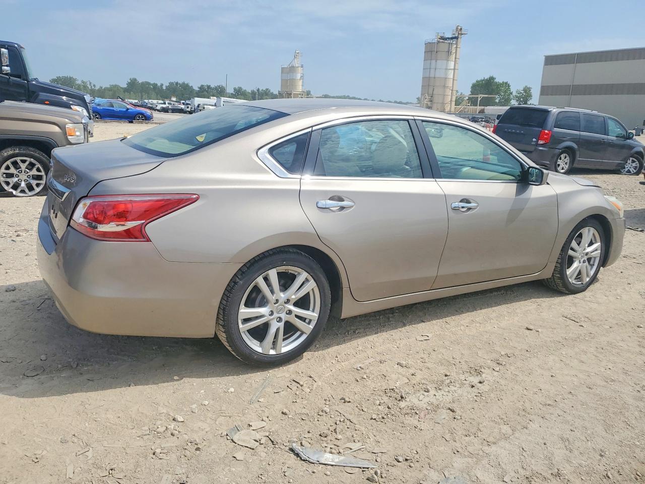 2013 Nissan Altima 3.5 S Серый vin: 1N4BL3AP1DN431796