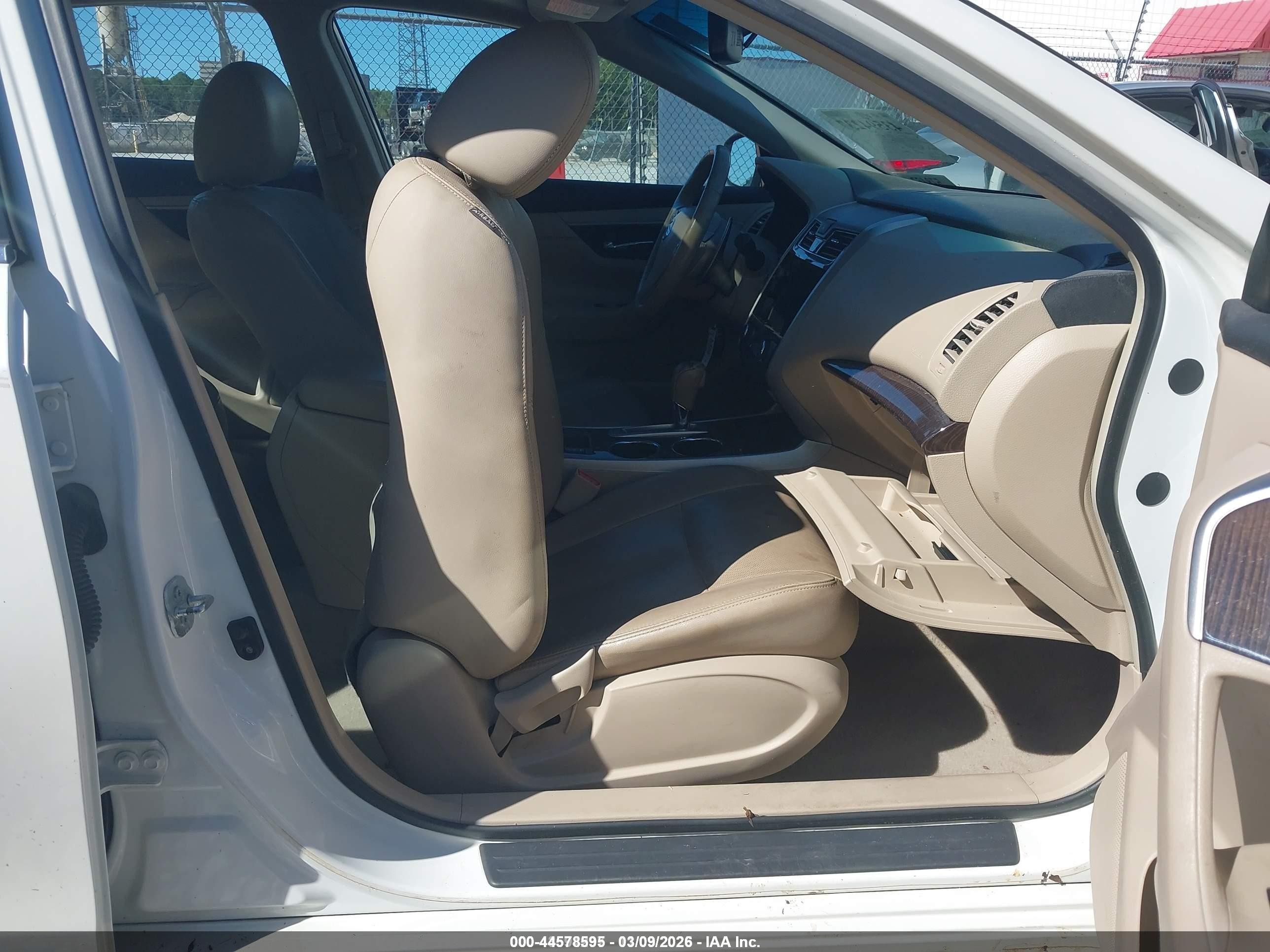2013 Nissan Altima 3.5 Sl Белый vin: 1N4BL3AP2DC223891